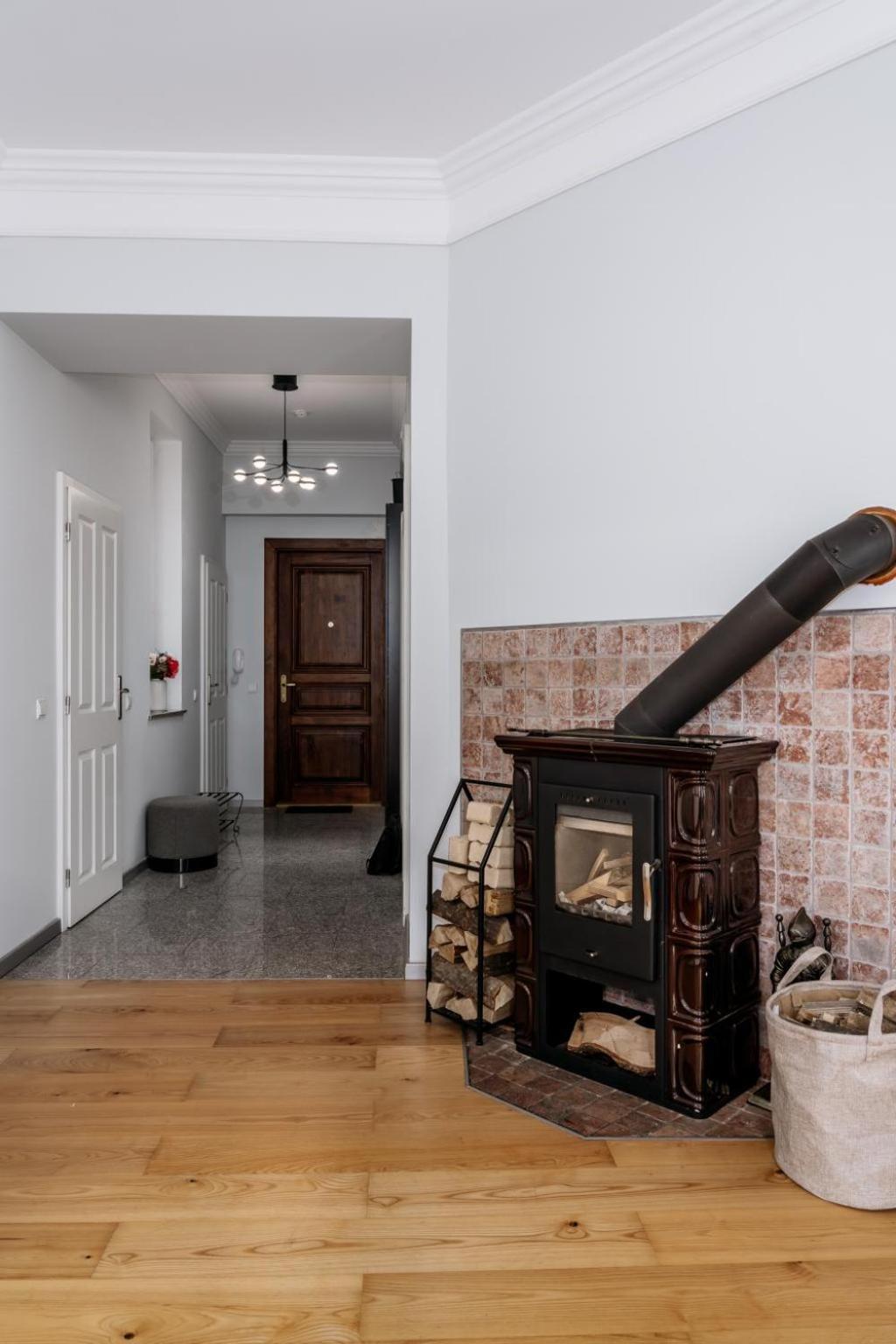 One bedroom apartment with fireplace & AC by Prague Days