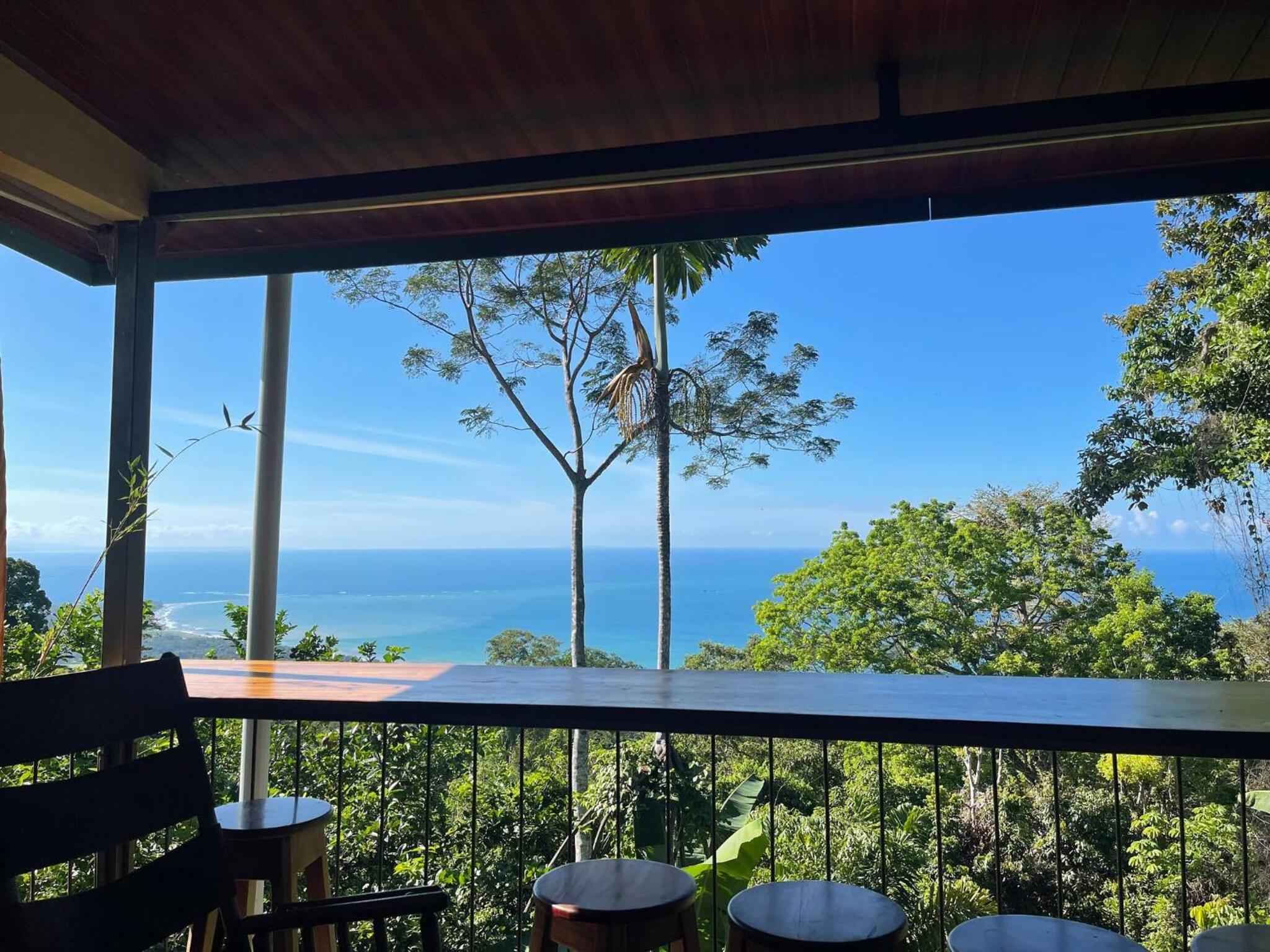 Ballena Bay, Casa Mar Azul