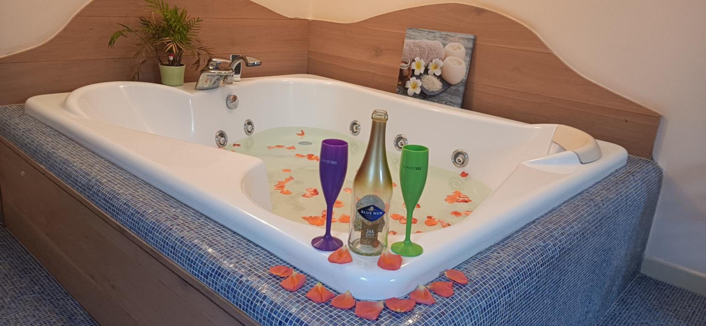 Central Terrace Escape with Jacuzzi view 3