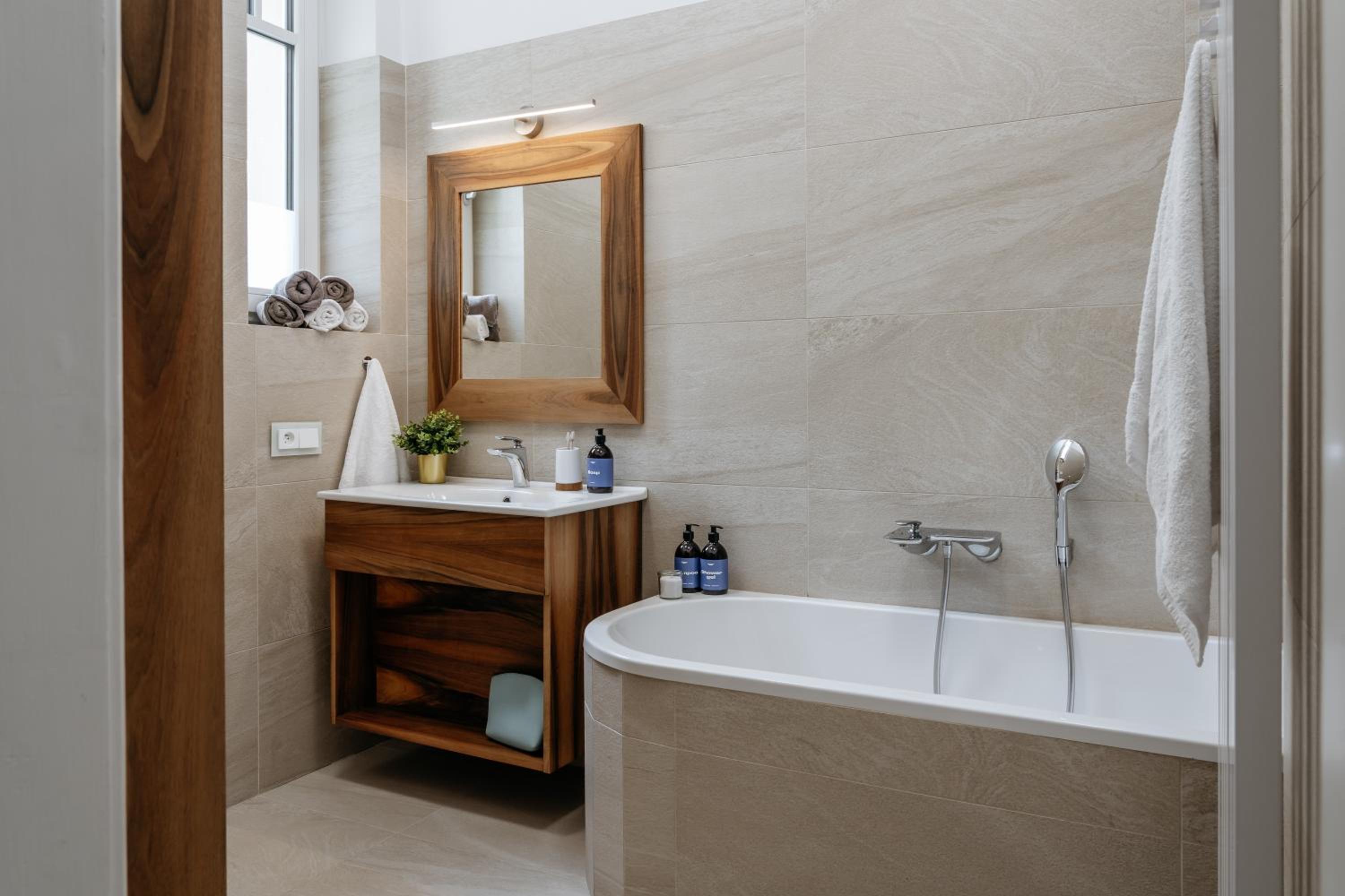 Prague Days - Luxurious Apartments in a Quiet Area