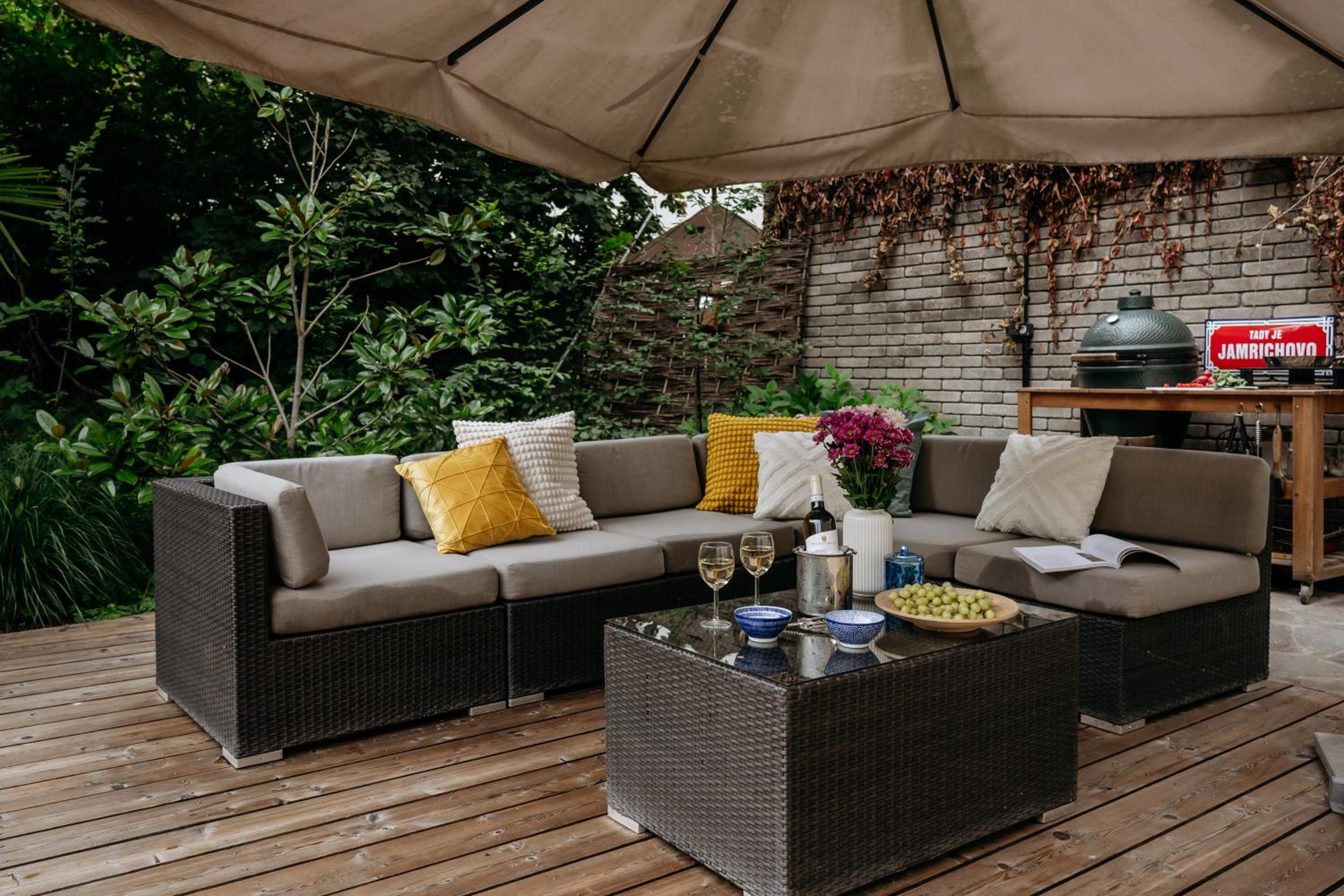 Prague Days - Luxurious Apartments in a Quiet Area