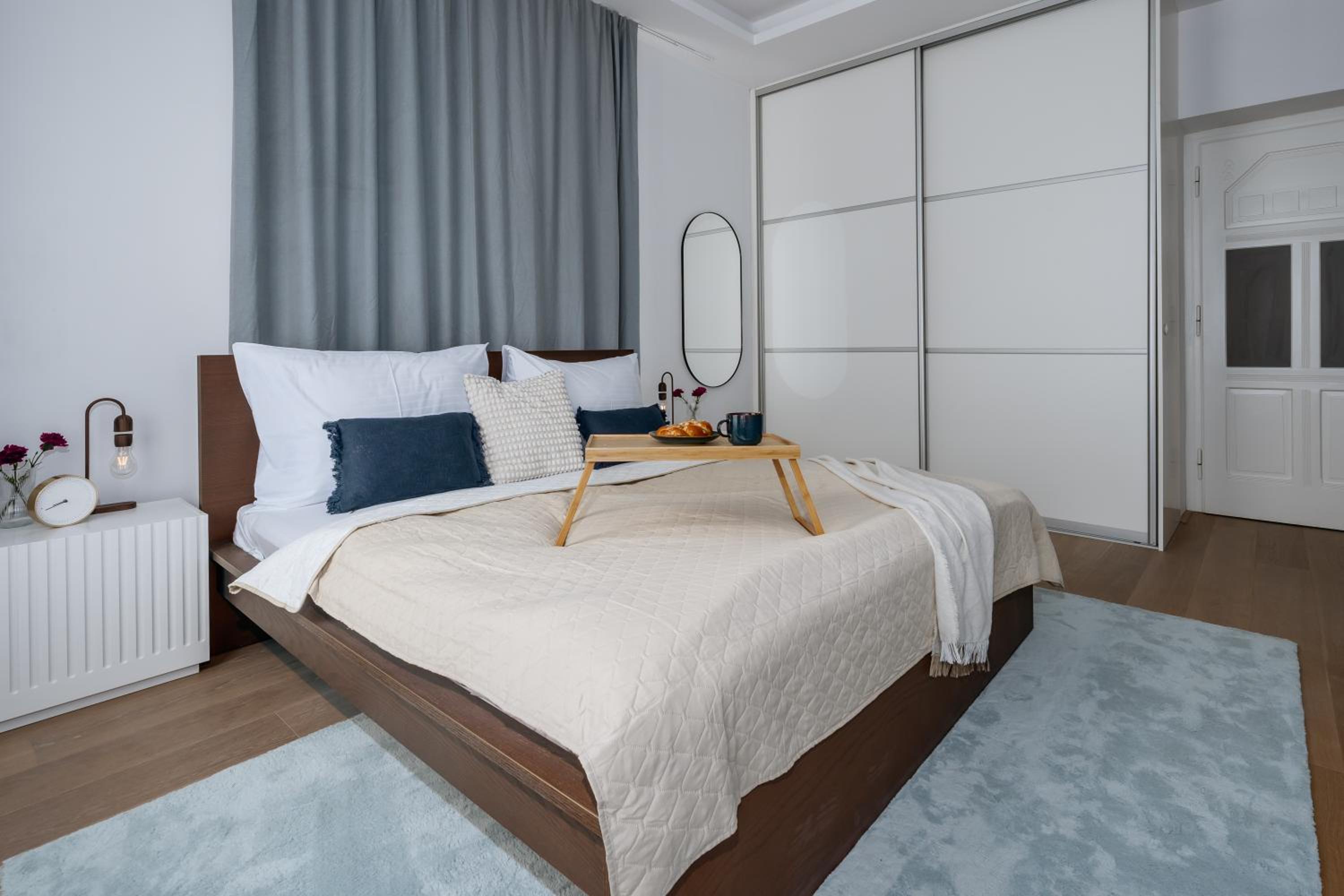 Prague Days - Luxurious Apartments in a Quiet Area