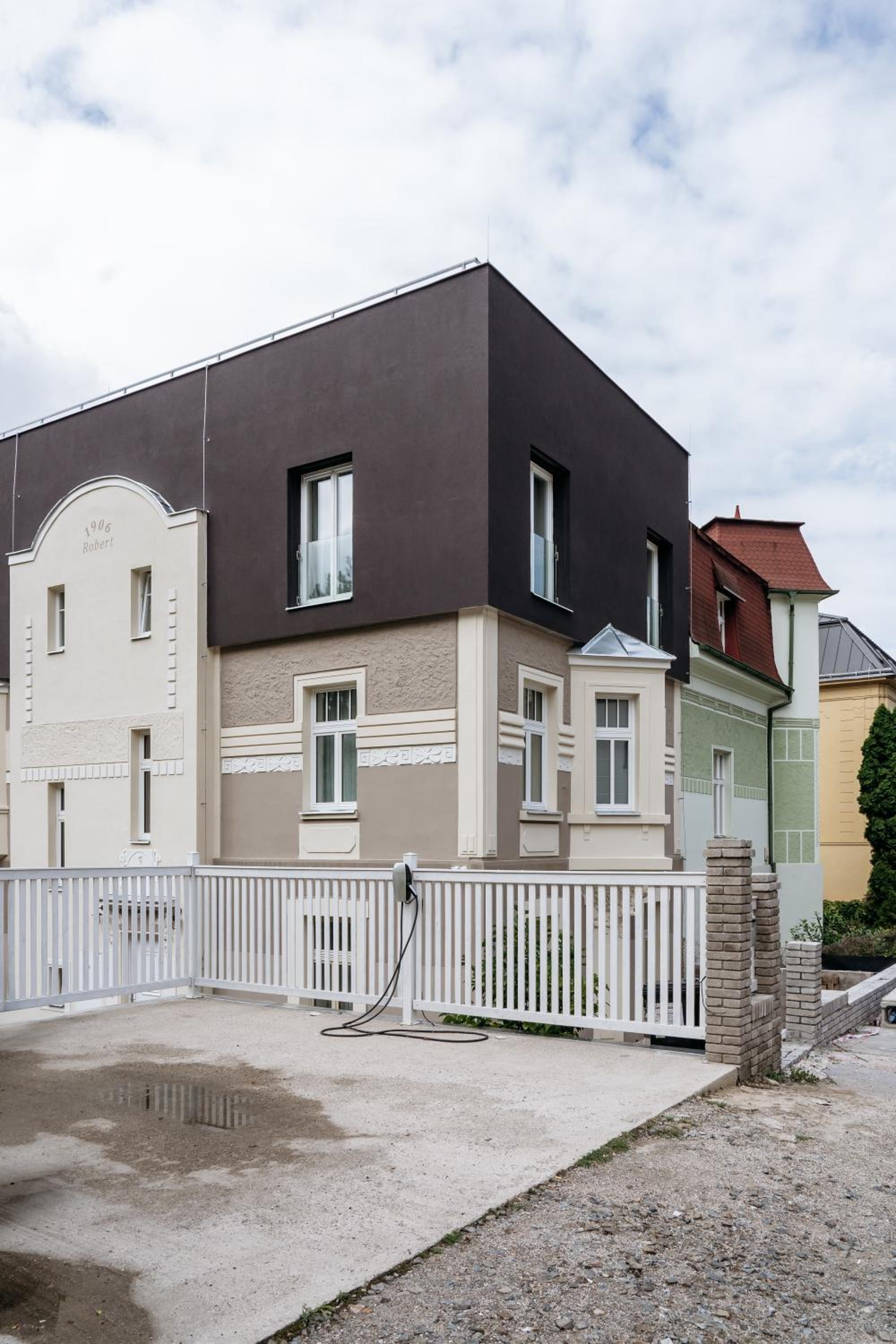Prague Days - Luxurious Apartments in a Quiet Area