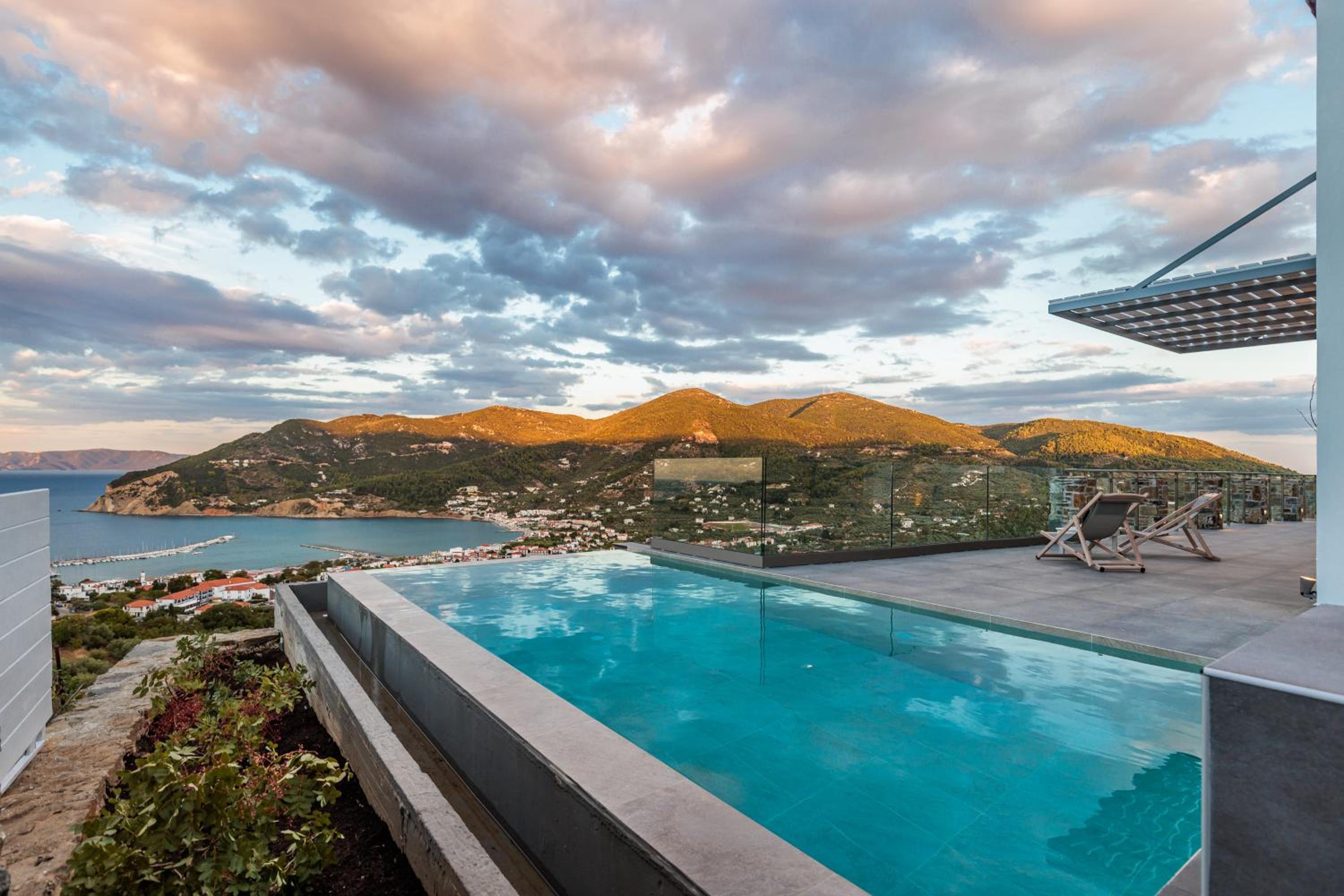 Jonina Resort