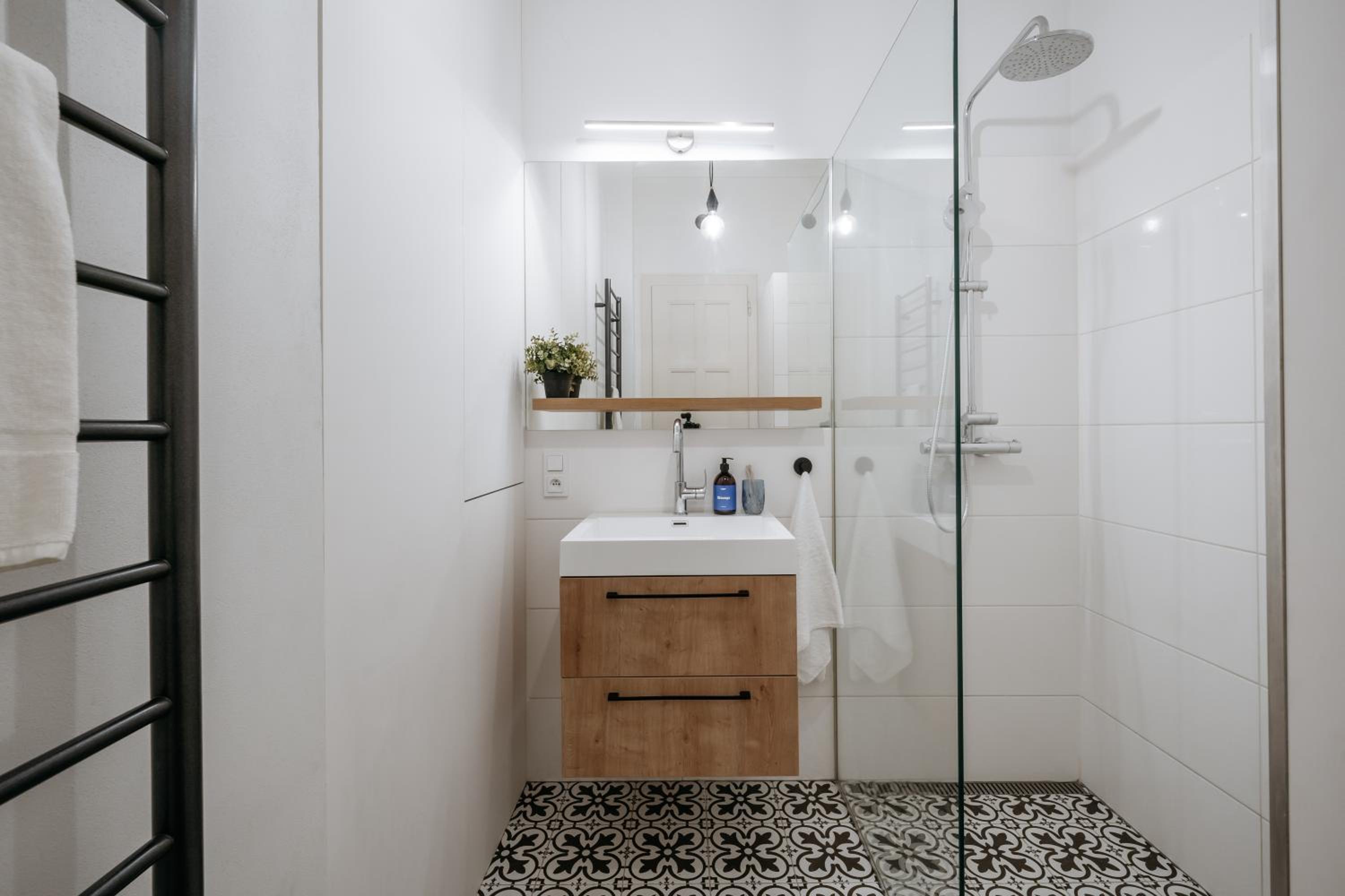 Prague Days - One-bedroom Apartment with Netflix and Workspace