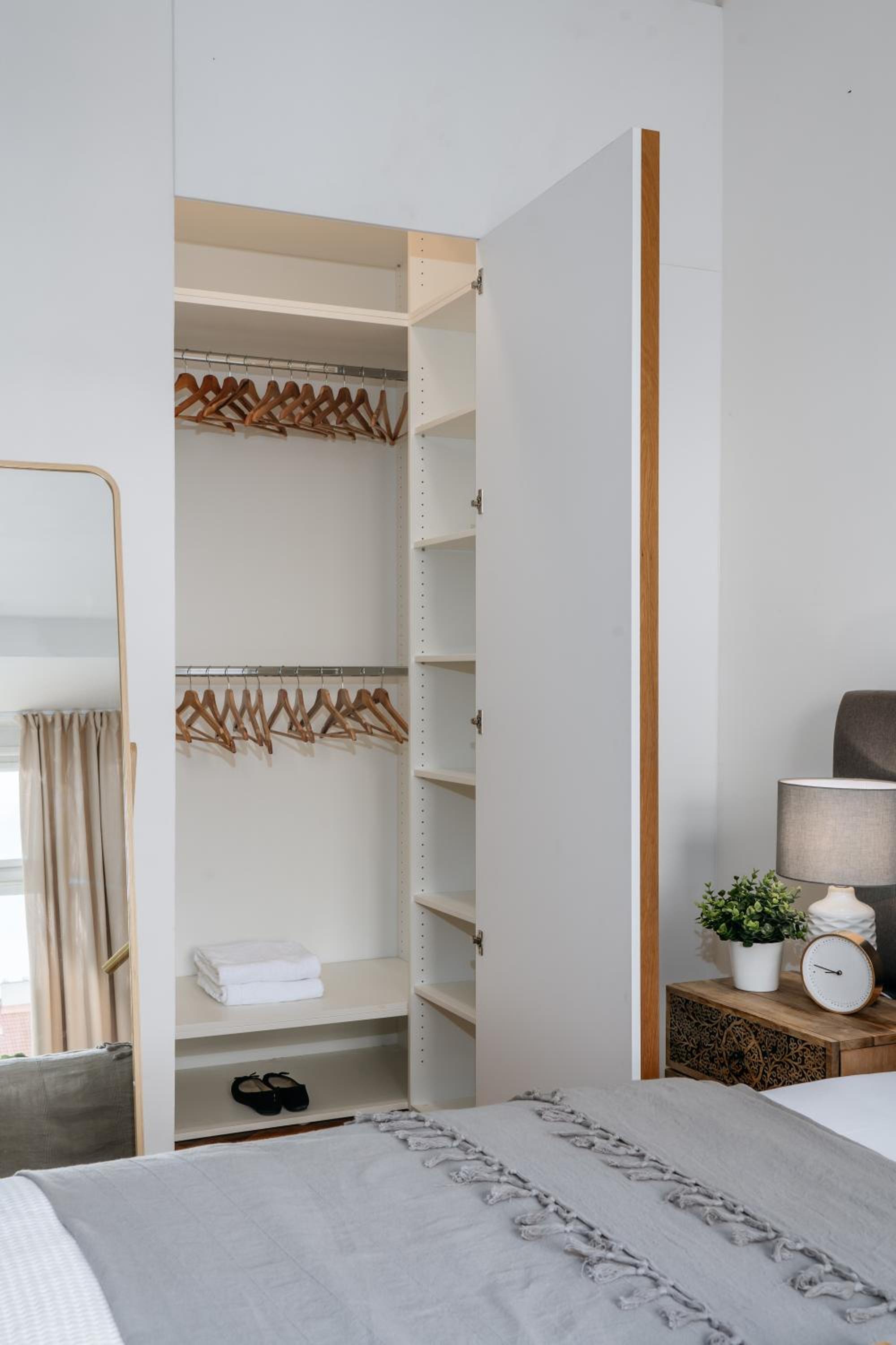 Prague Days - One-bedroom Apartment with Netflix and Workspace