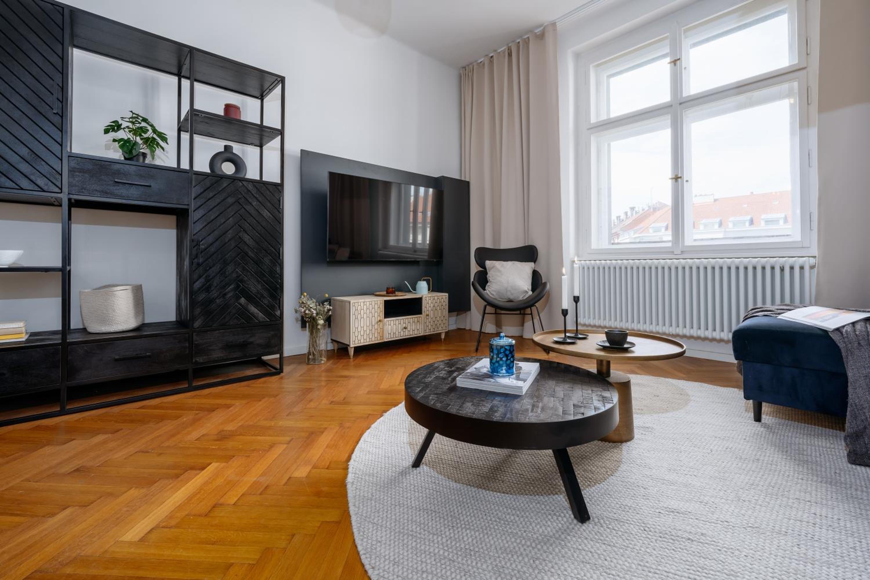 Prague Days - One-bedroom Apartment with Netflix and Workspace