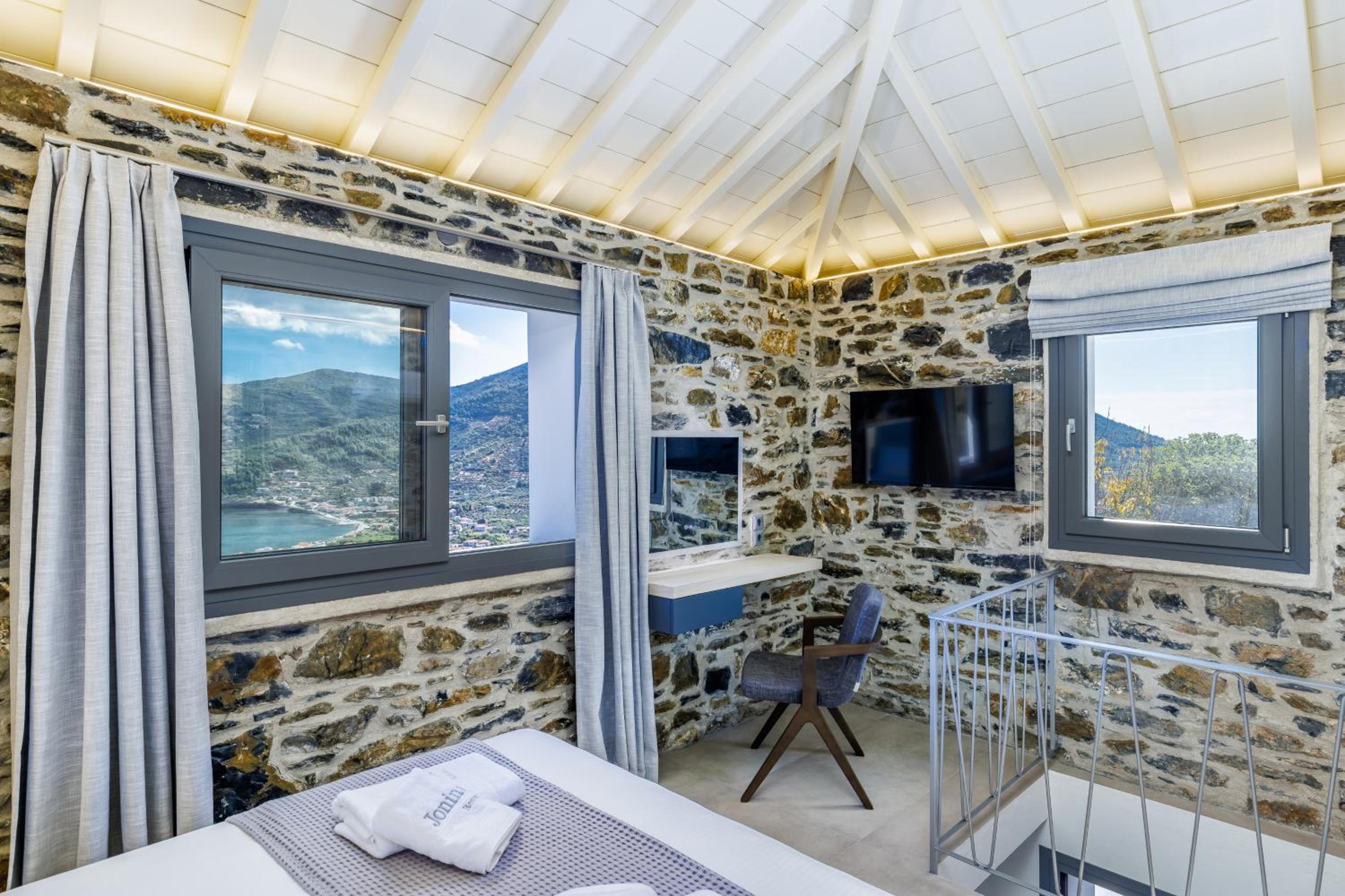 Jonina Resort