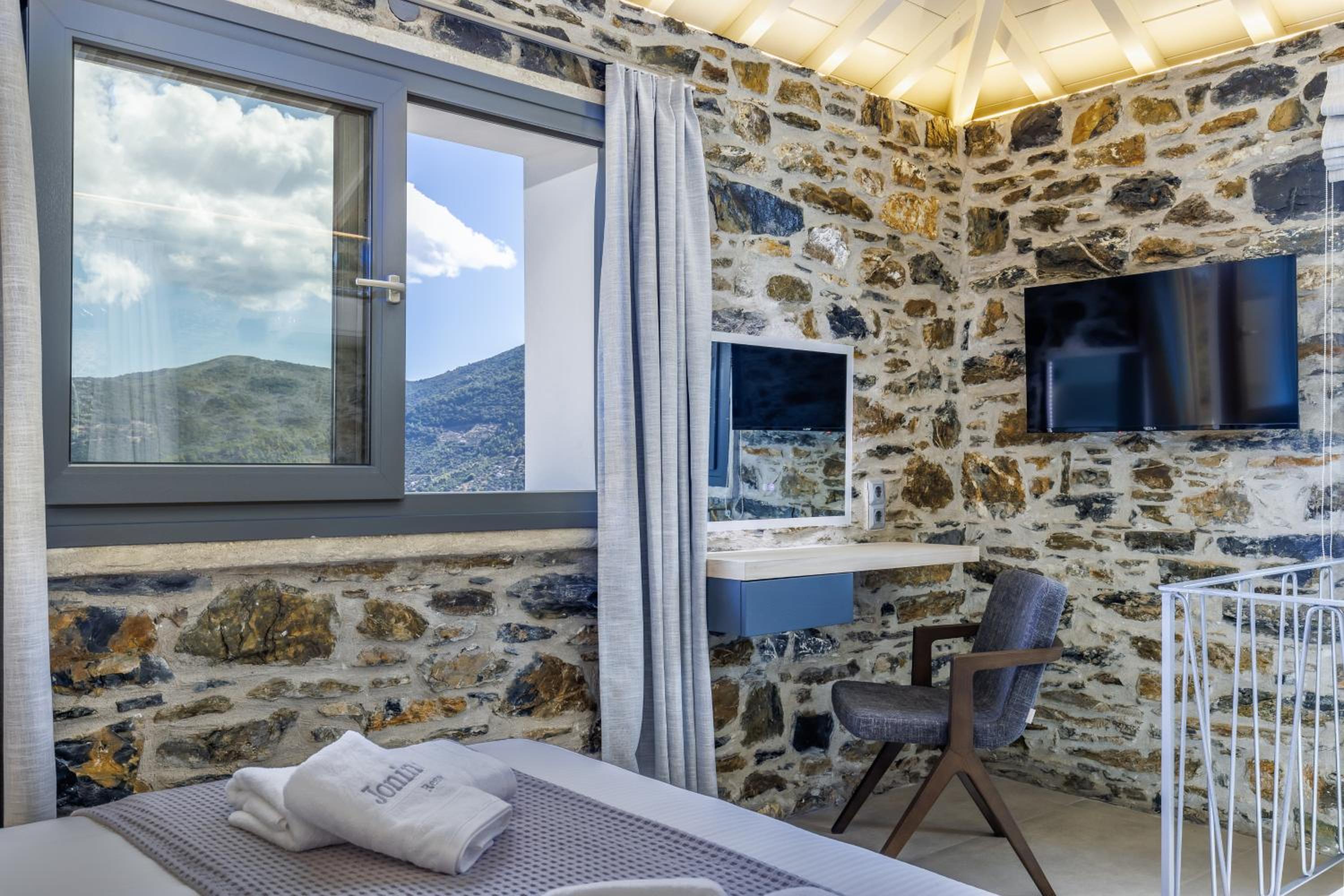 Jonina Resort