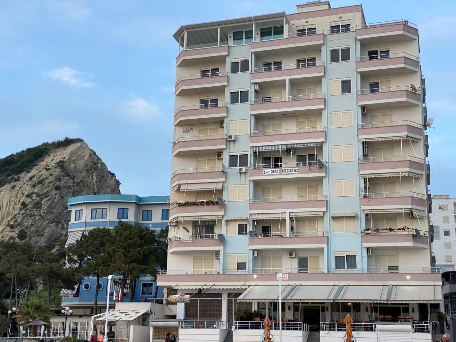 As 6 apartamente