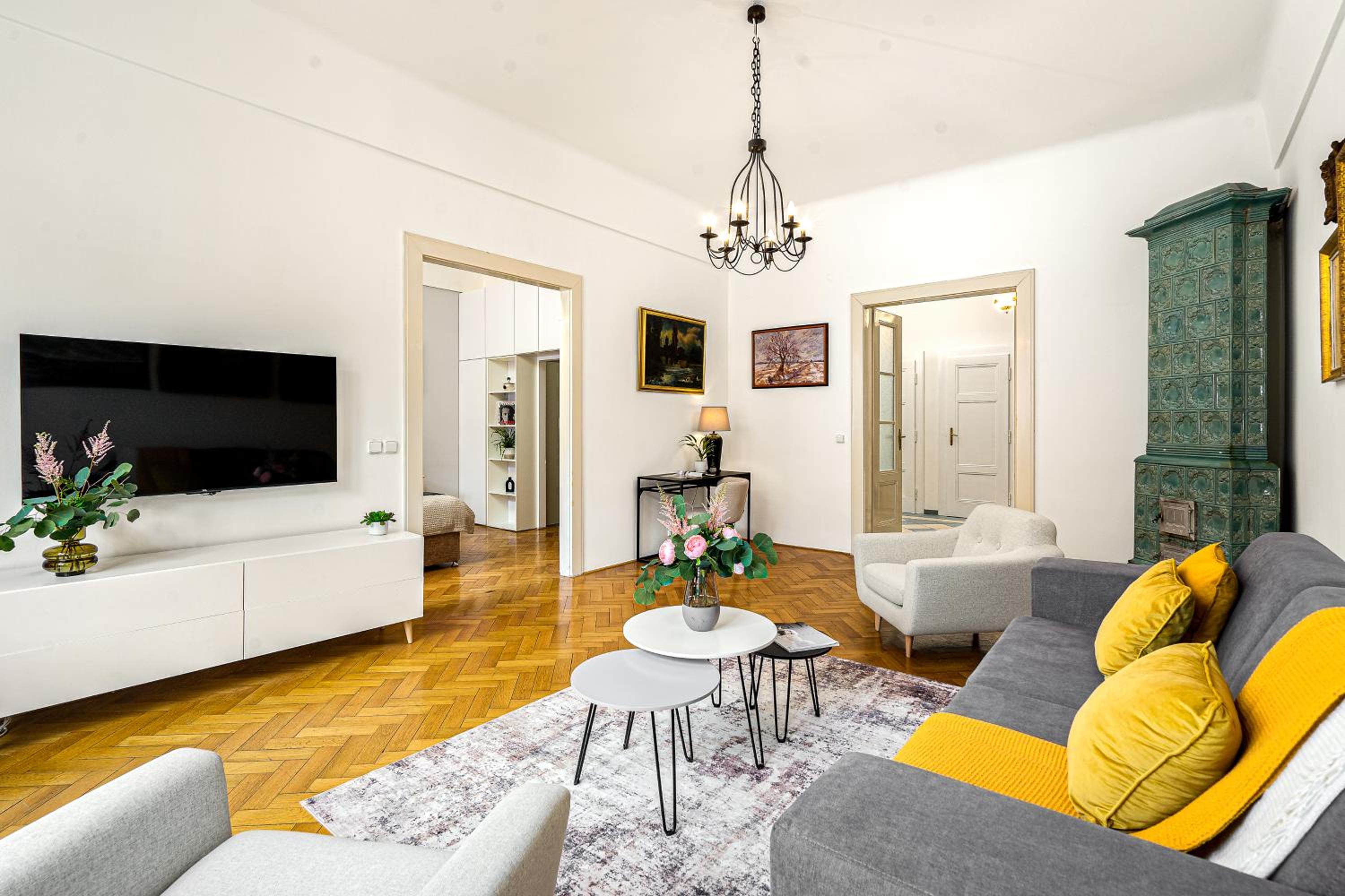 Prague Days - One-bedroom Apartment with Workspace in the Old Town