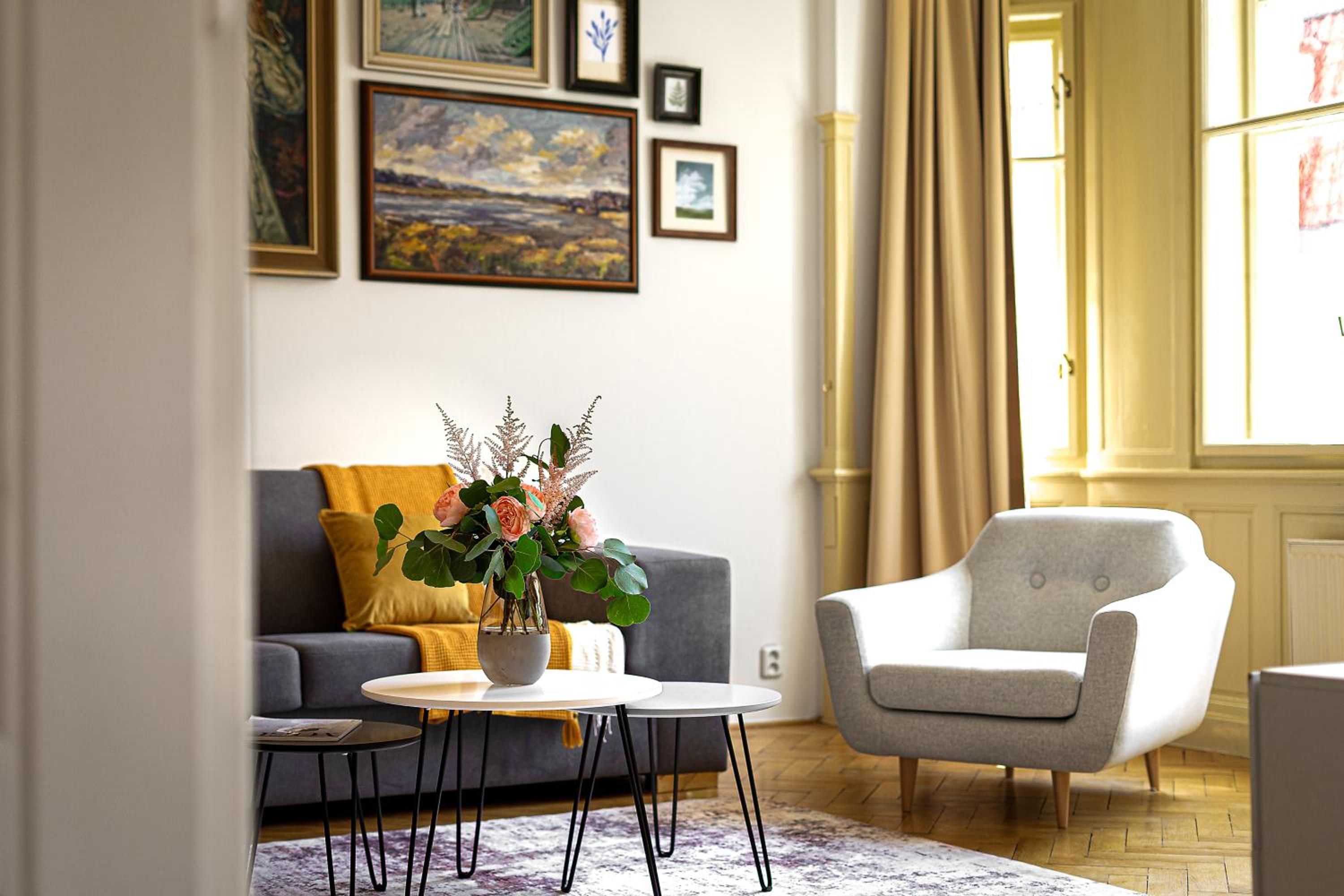 Prague Days - One-bedroom Apartment with Workspace in the Old Town