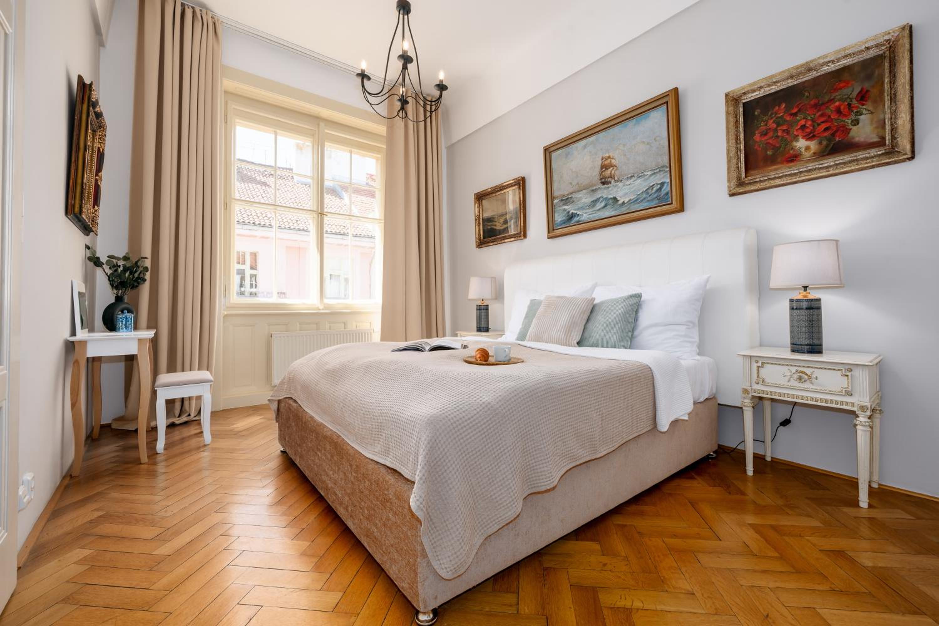 Prague Days - One-bedroom Apartment with Workspace in the Old Town