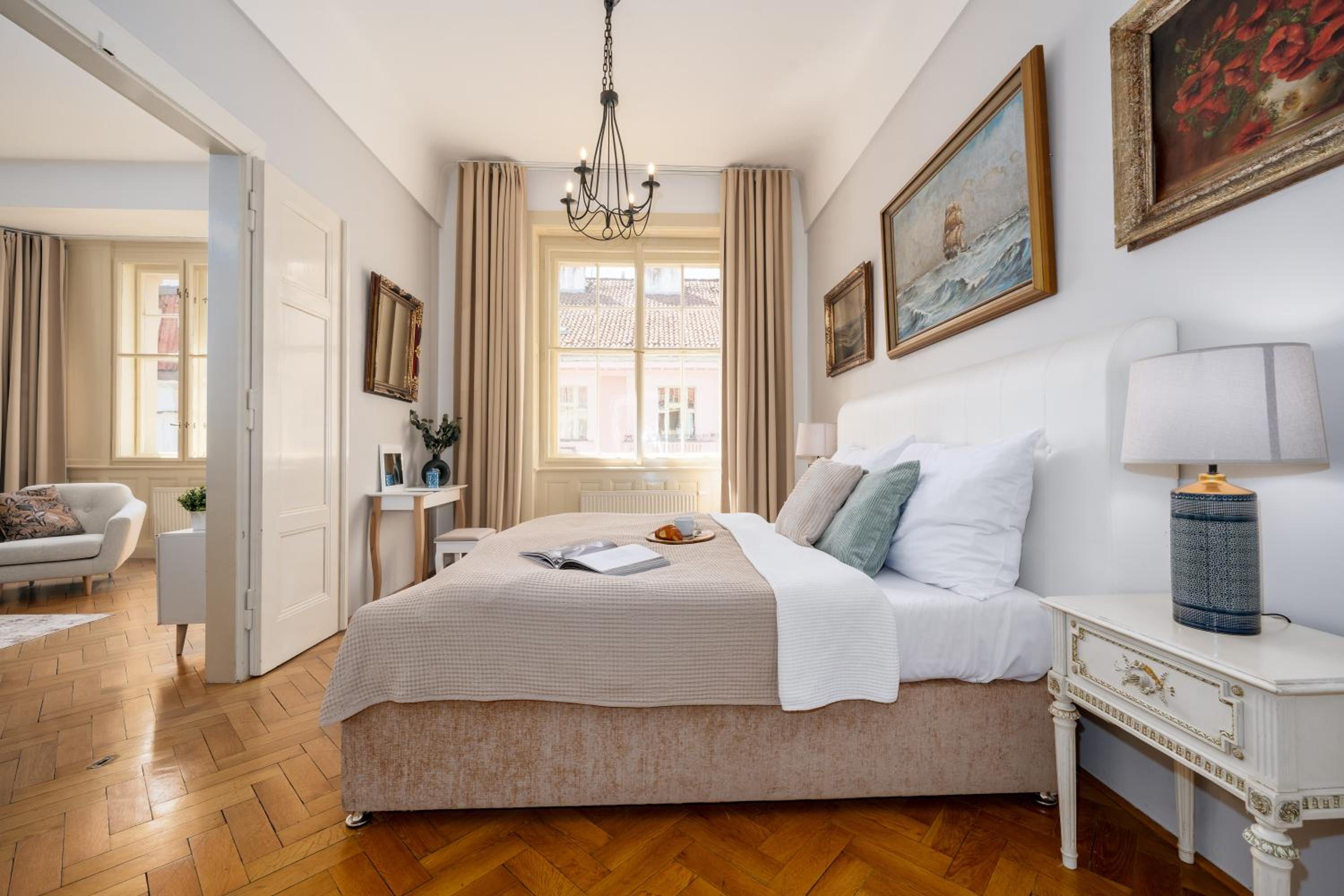 Prague Days - One-bedroom Apartment with Workspace in the Old Town