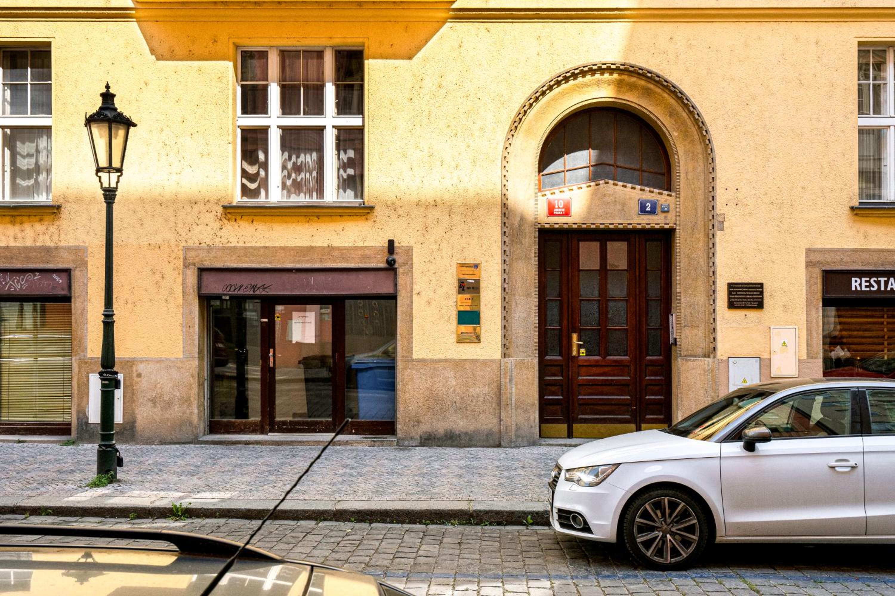 Prague Days - One-bedroom Apartment with Workspace in the Old Town