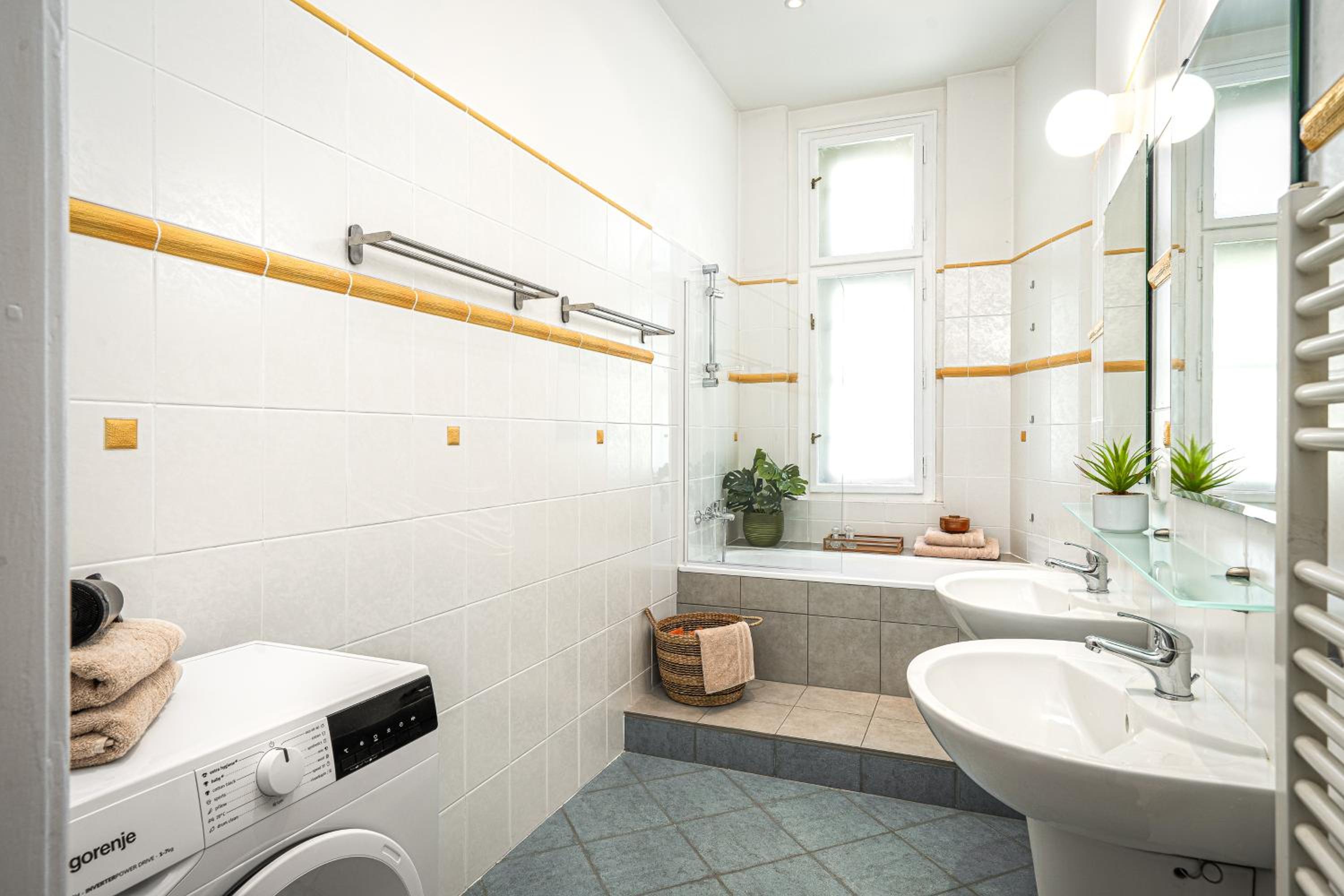 Prague Days - One-bedroom Apartment with Workspace in the Old Town
