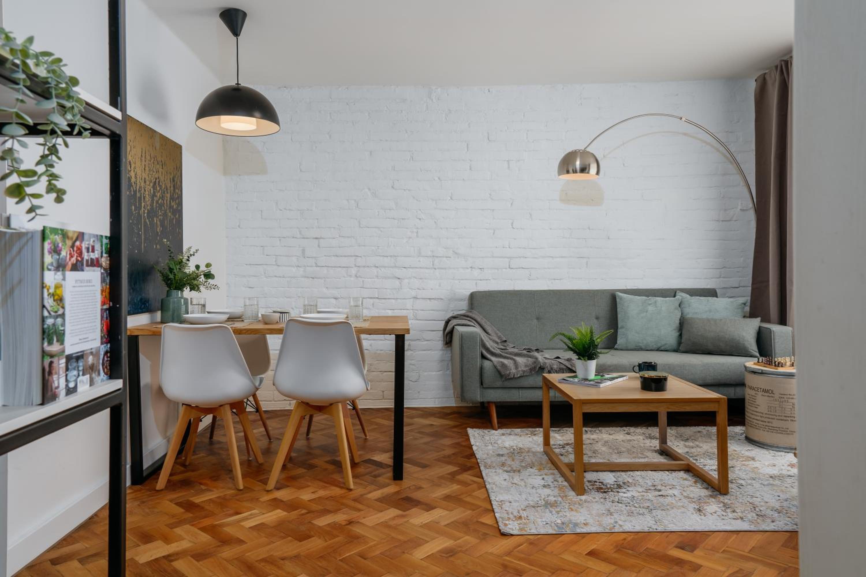 Two bedroom apartment in quiet area with workspace by Prague Days