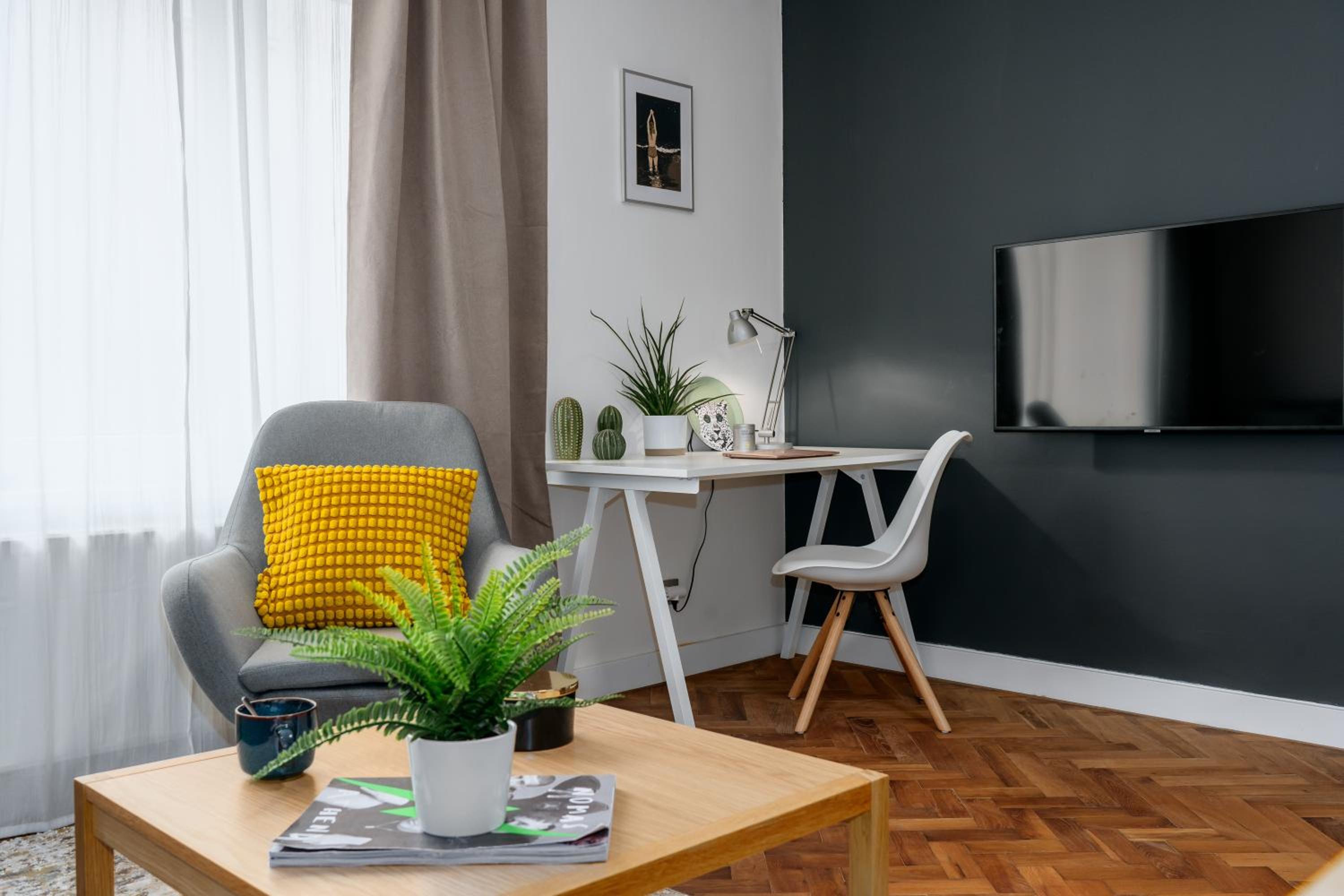 Two bedroom apartment in quiet area with workspace by Prague Days