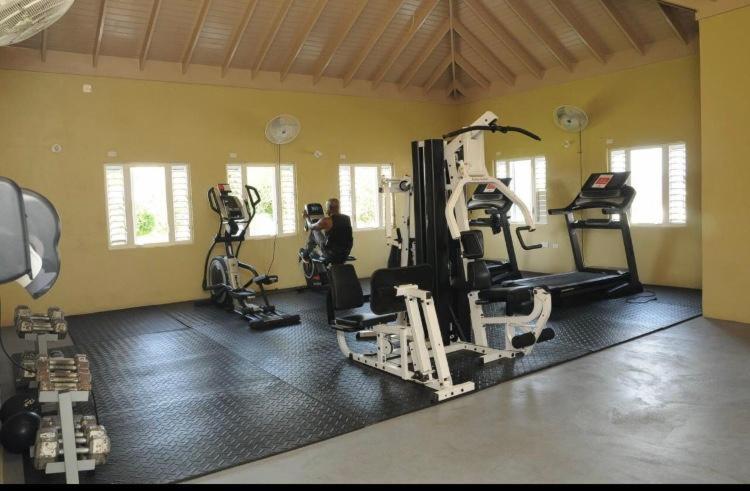 Virgos Villa - AC Pool WiFi SmartTV Gym view 2