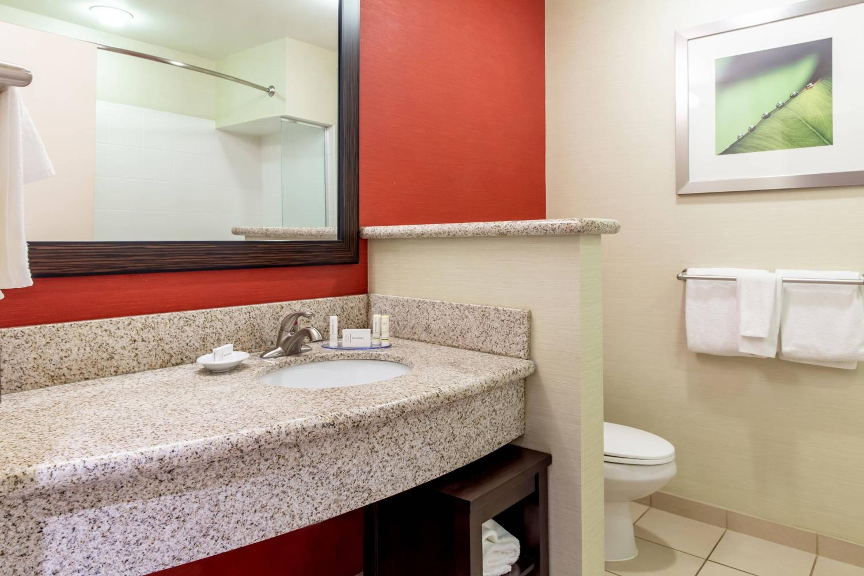 Lexington Vacations - Courtyard by Marriott Lexington Keeneland/Airport - Property Image 3