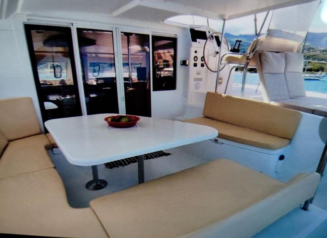 Catamaran baie des trois ilets view 3