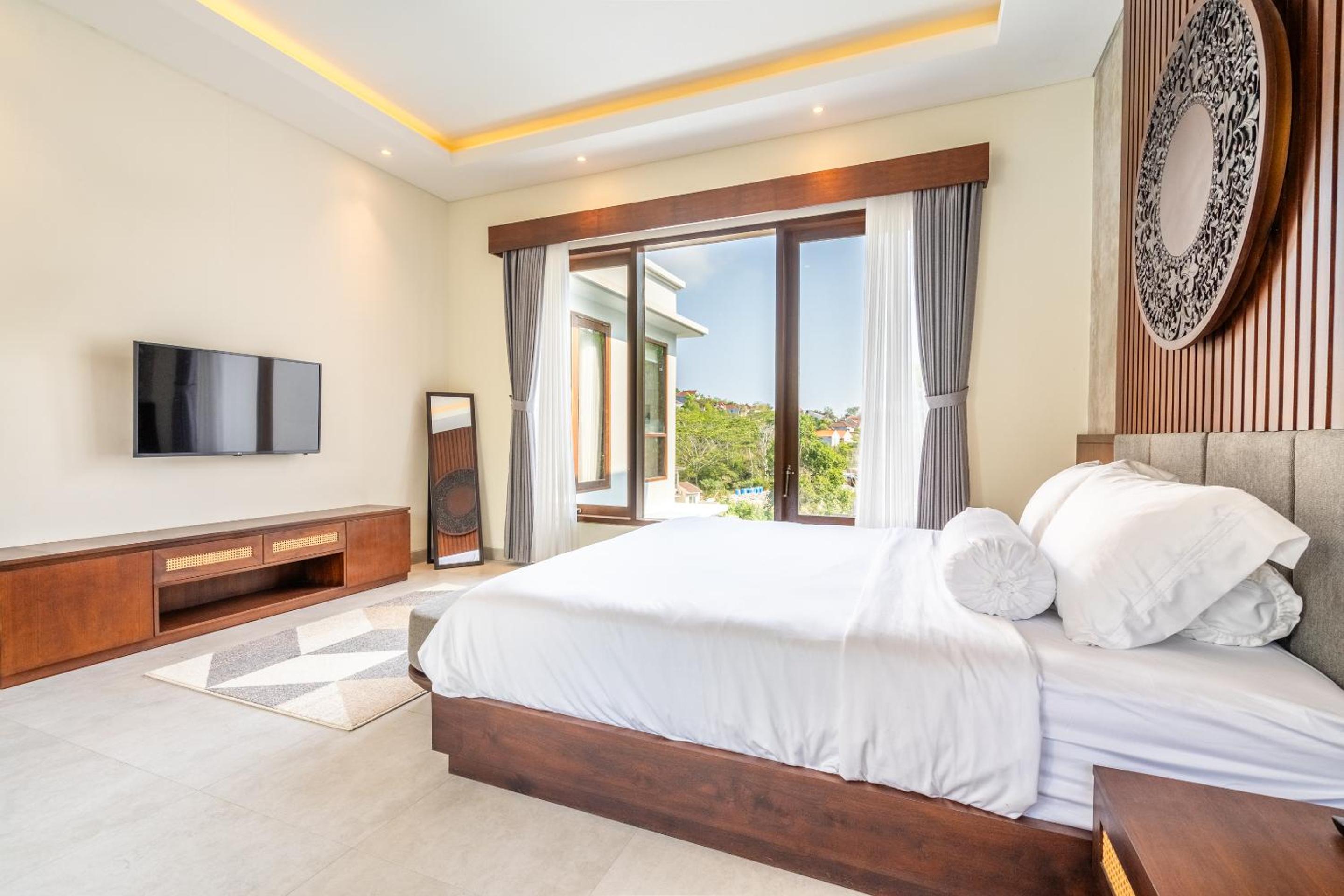 Taman Dharmawangsa Villa - 3BR Luxury Private Pool Villa in Nusa Dua view 3