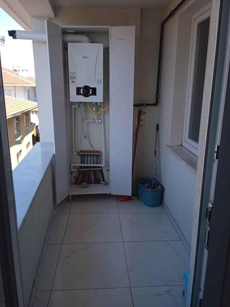 COZY , NEXT TO METRUBUS STN , EUROPEAN SIDE Istanbul view 5