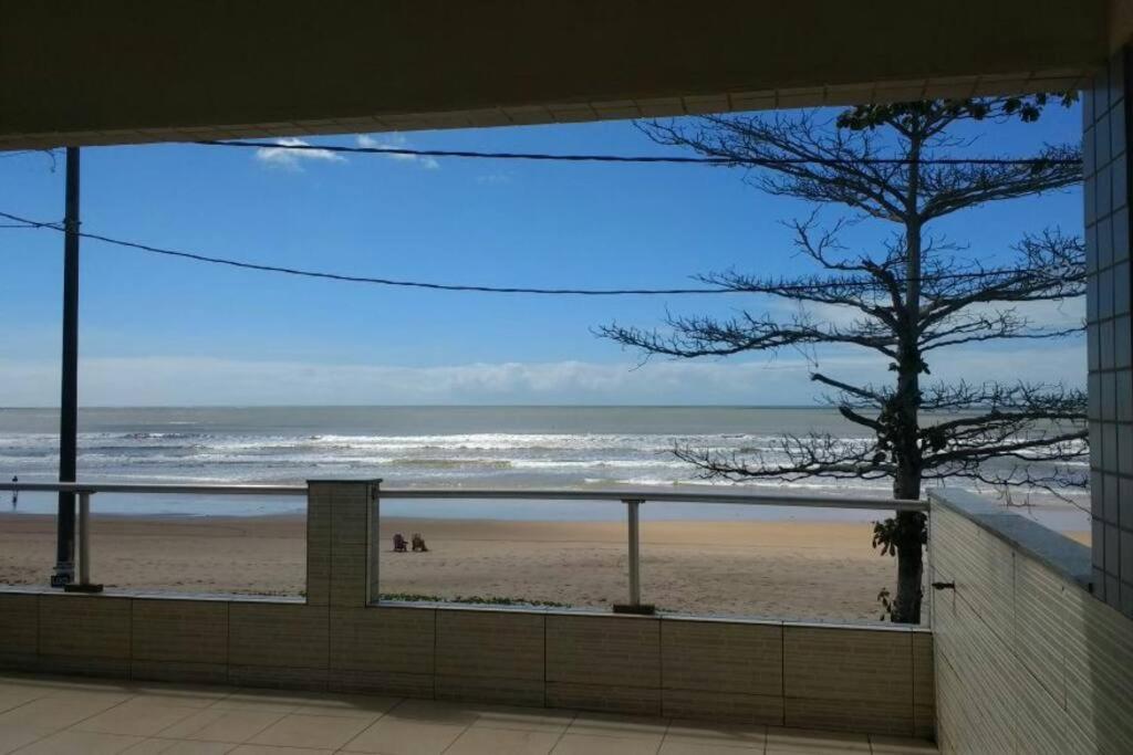 Casa de frente ao mar praia grande Nova Almeida ES