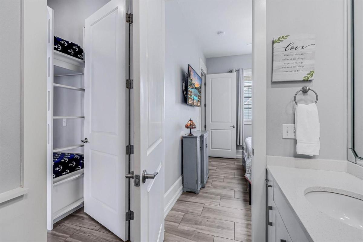 Connors Cove TC 10203