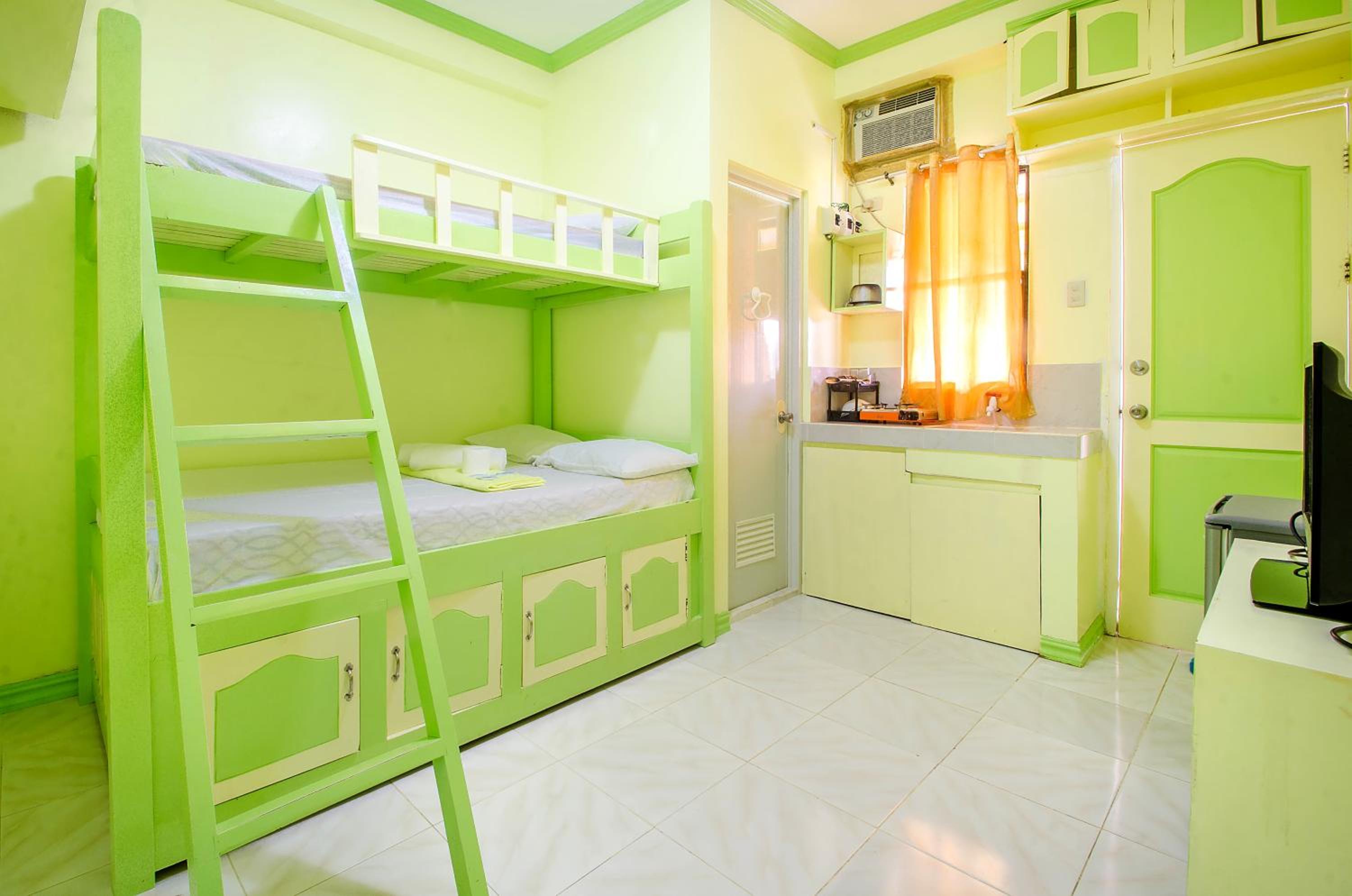 Bambooze Hauz