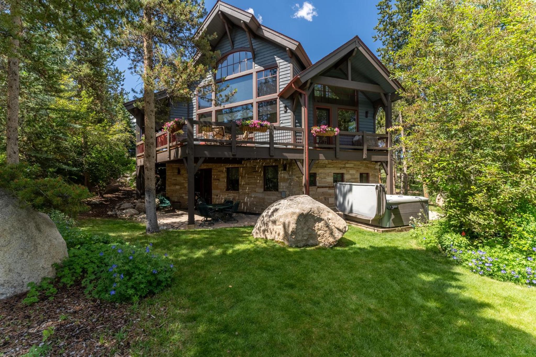 580 Elk Circle : 2