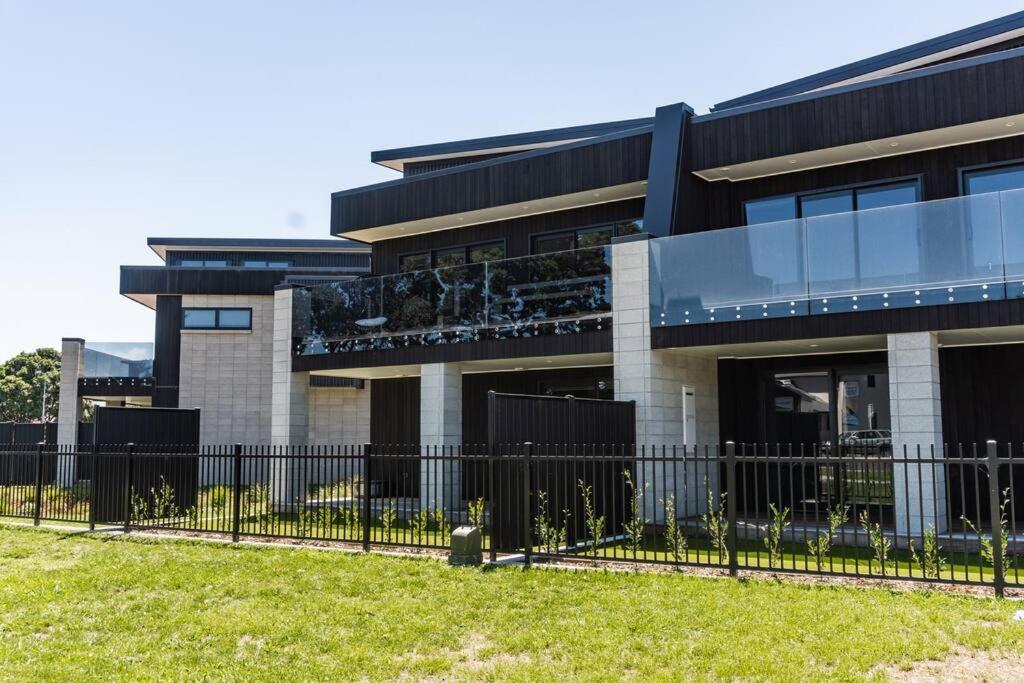 Wainui Townhouses