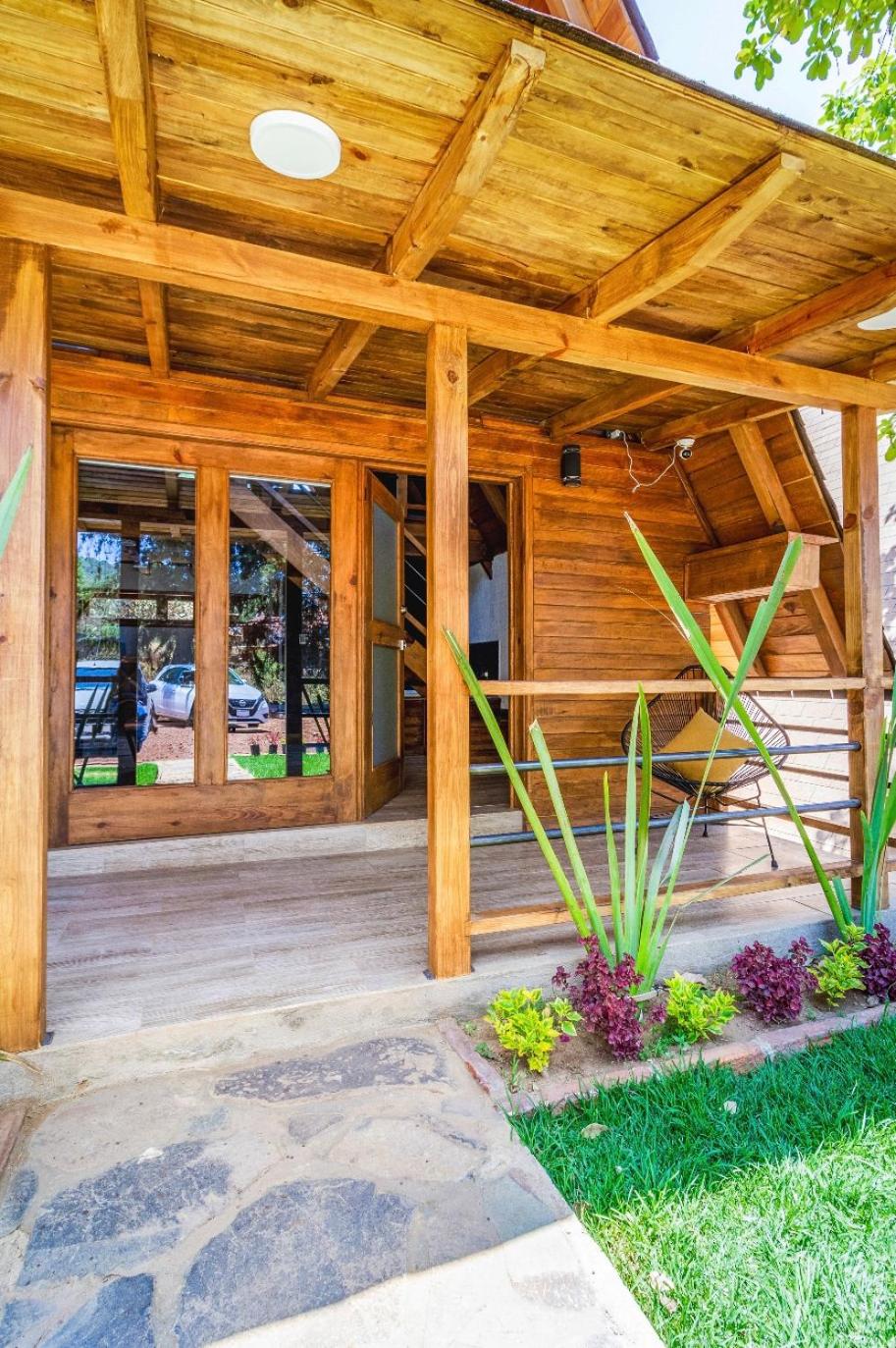 Cabaña moderna tipo alpina para pareja view 5
