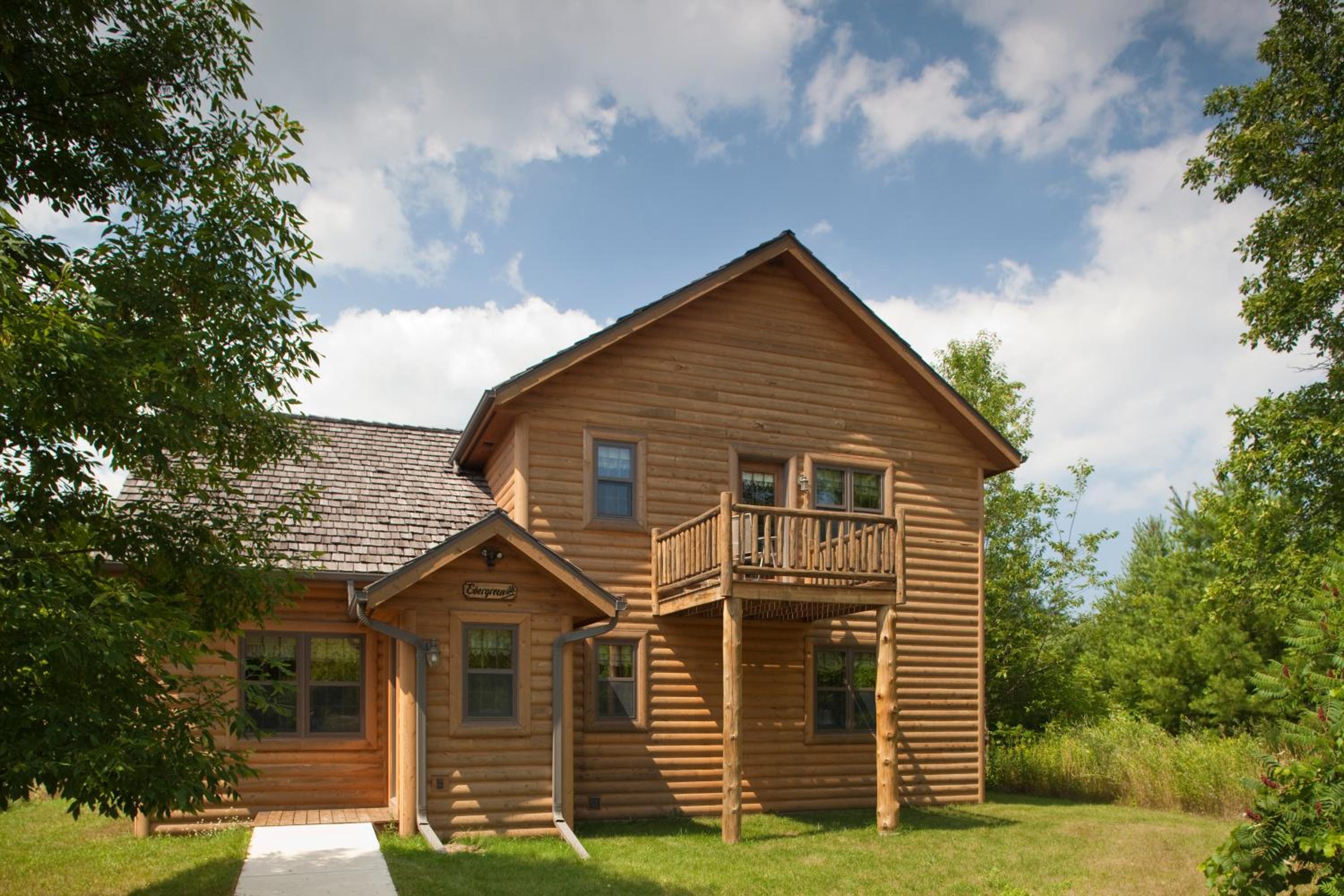 Hotel Chanticleer Cabins