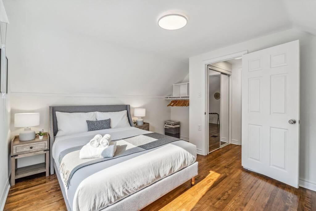 Heritage 3BR Etobicoke Gem, Sherway Gardens, BBQ