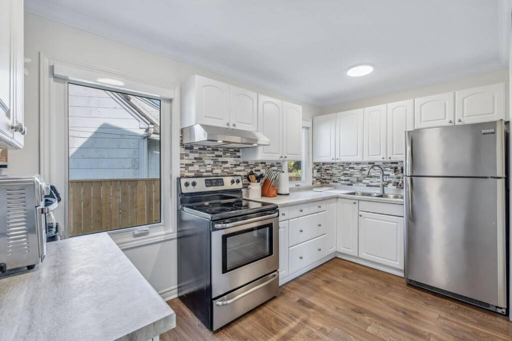 Heritage 3BR Etobicoke Gem, Sherway Gardens, BBQ