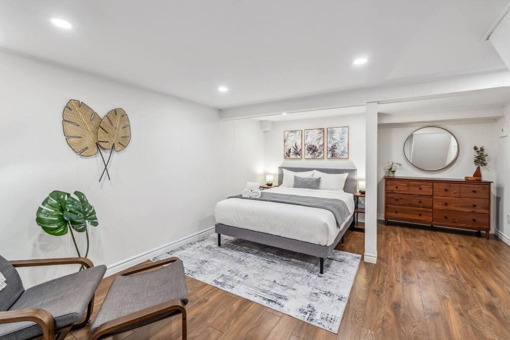 Heritage 3BR Etobicoke Gem, Sherway Gardens, BBQ