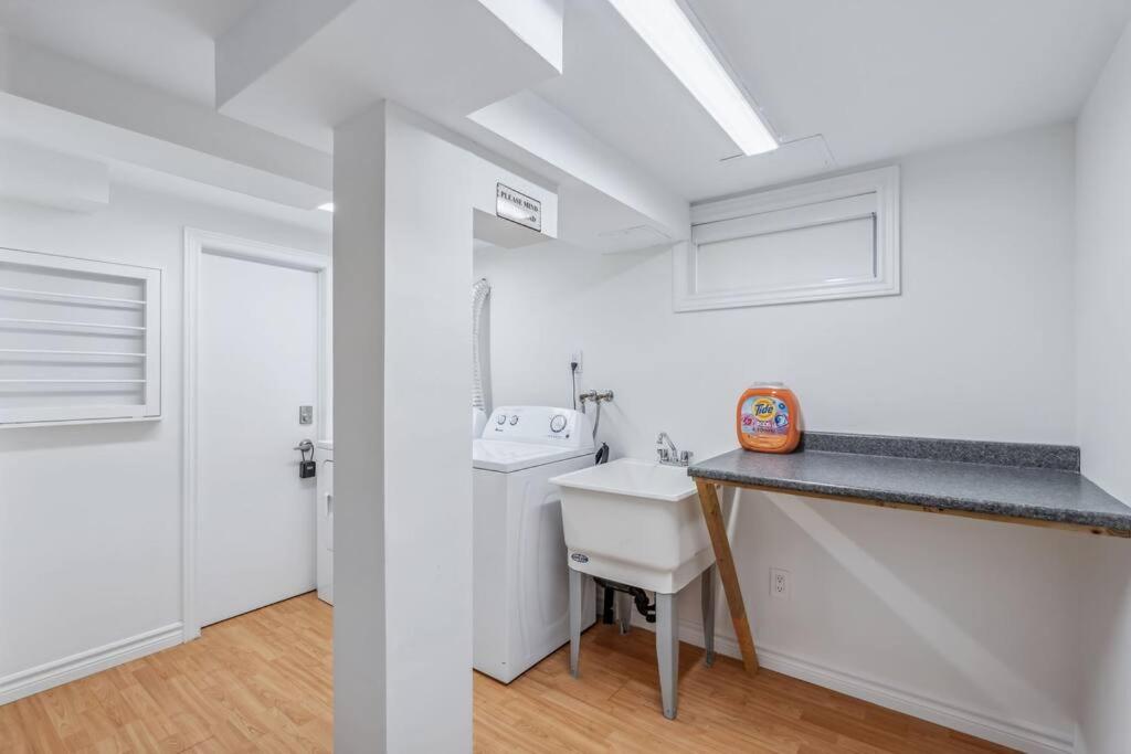 Heritage 3BR Etobicoke Gem, Sherway Gardens, BBQ