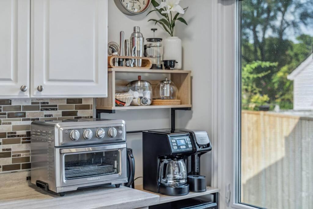 Heritage 3BR Etobicoke Gem, Sherway Gardens, BBQ