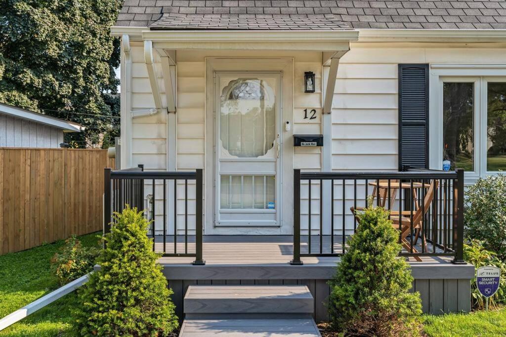 Heritage 3BR Etobicoke Gem, Sherway Gardens, BBQ