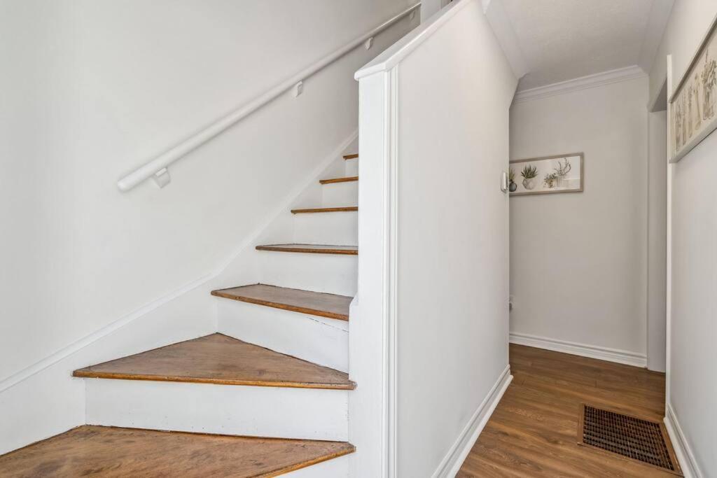 Heritage 3BR Etobicoke Gem, Sherway Gardens, BBQ
