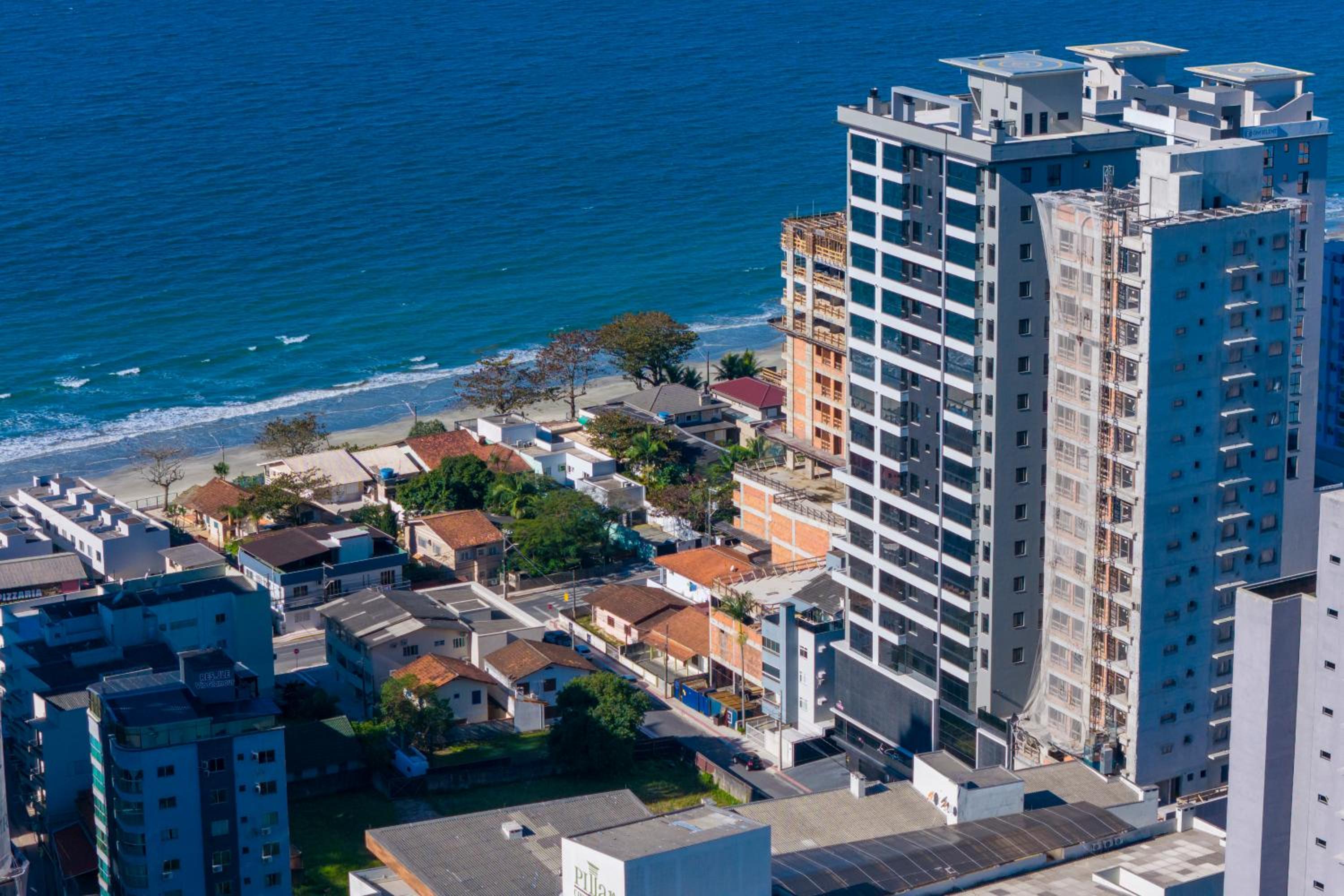 Encantador Apartamento 100m da Praia com vista mar