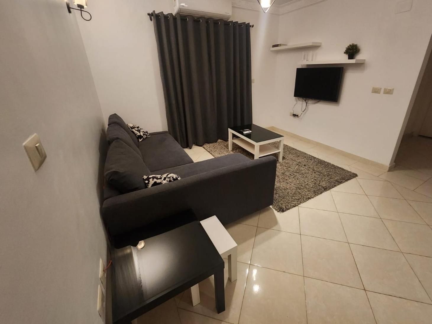 Stylish and modern apartment close to the airport