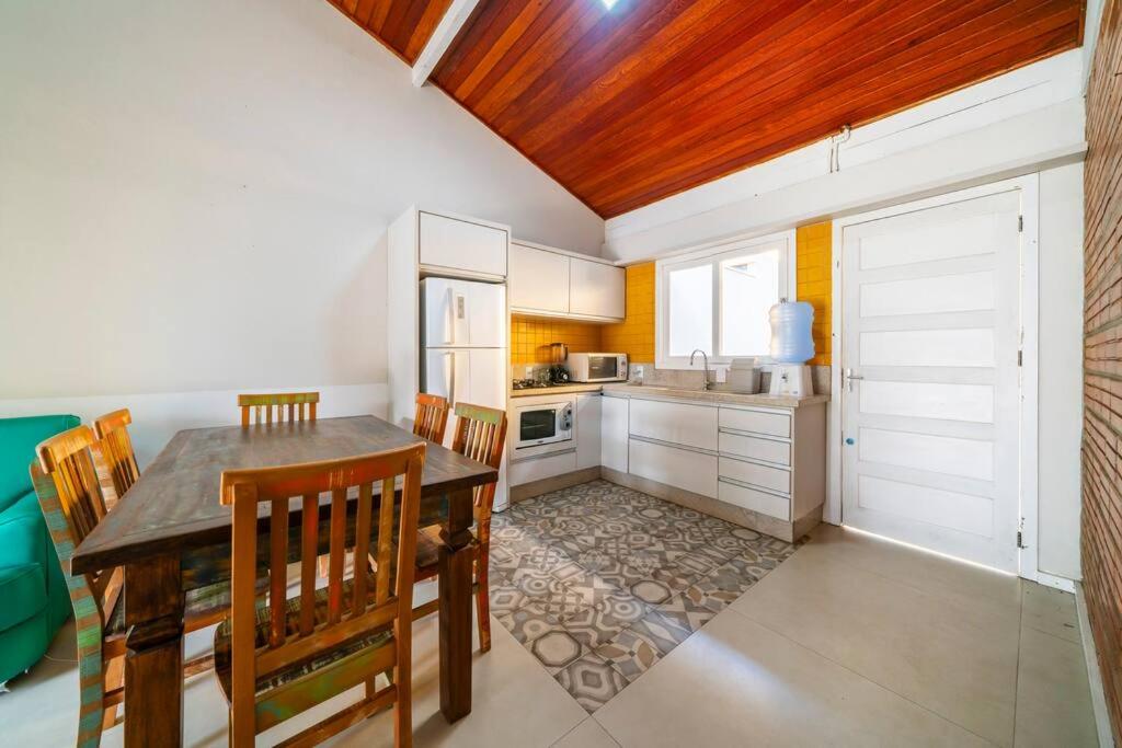 Casa na praia de Bombas