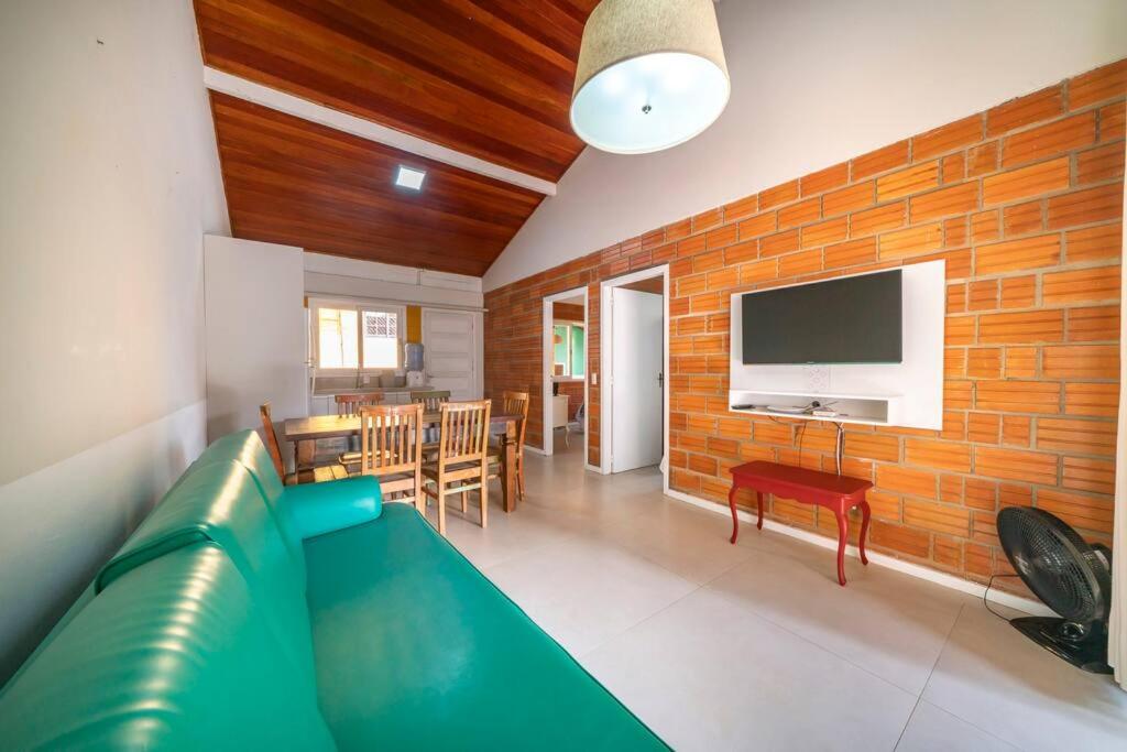 Casa na praia de Bombas
