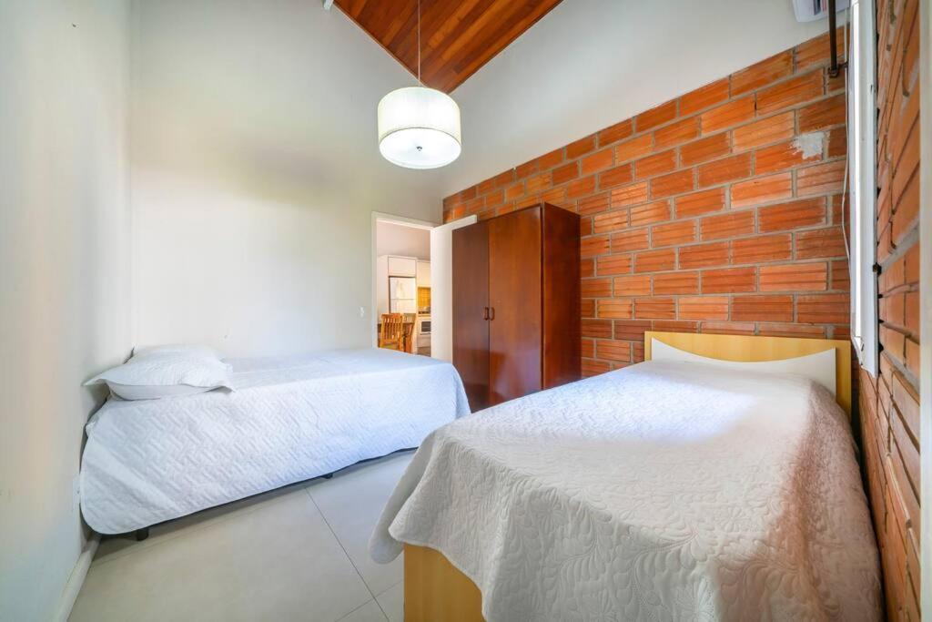 Casa na praia de Bombas