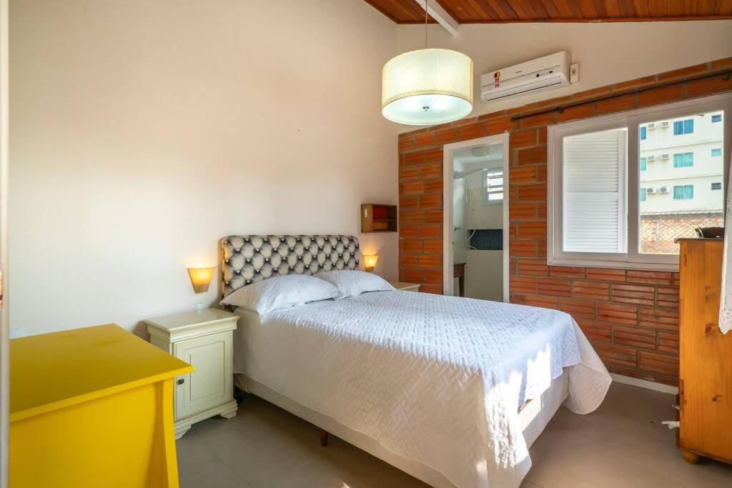 Casa na praia de Bombas