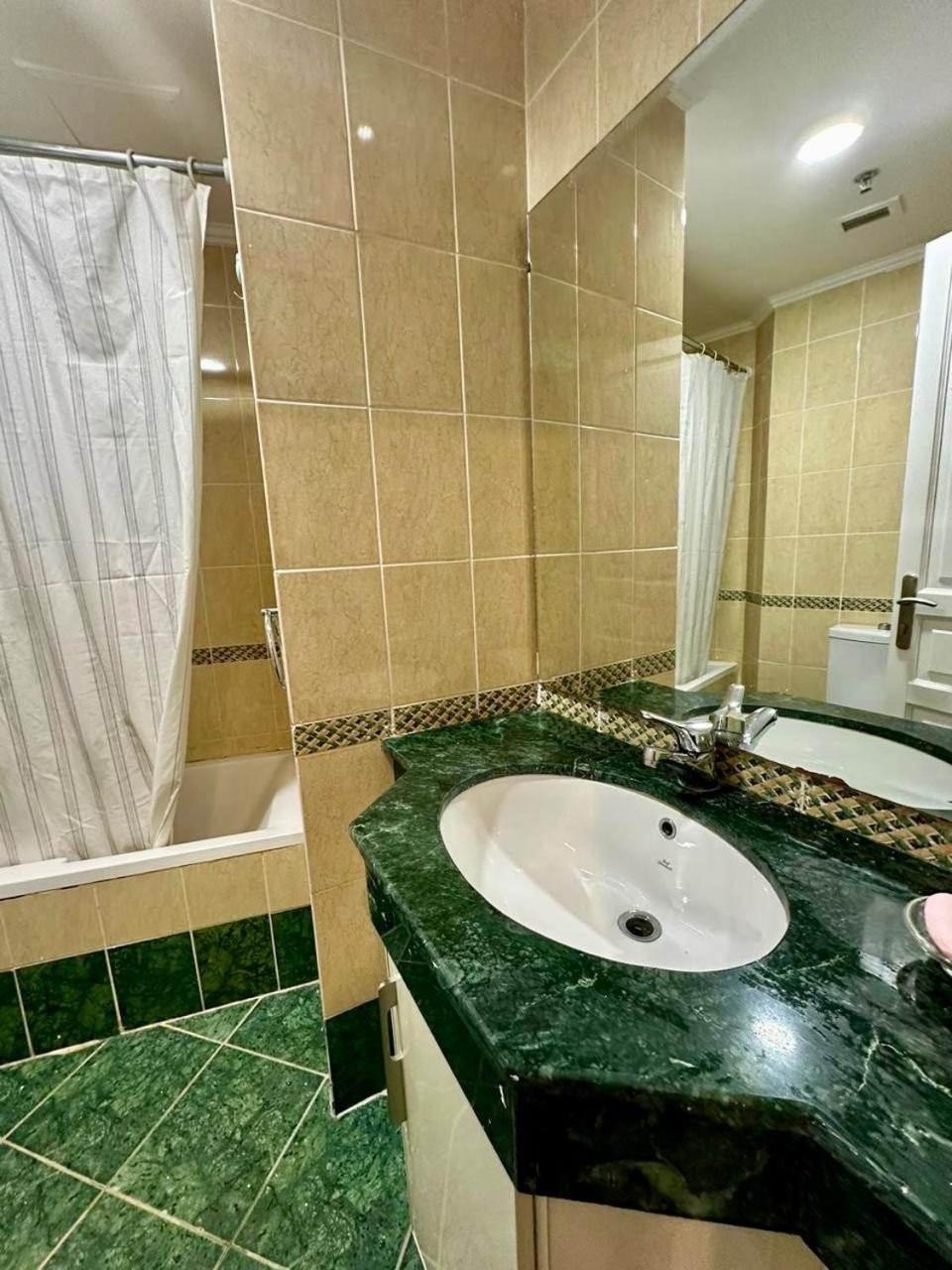 Cozy Apartment On San Stefano Grand Plaza Towers
