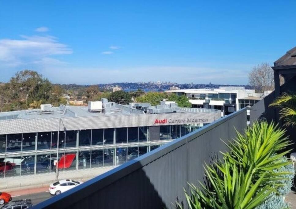 GA102 Cremorne Chic Contemporary & Convenient