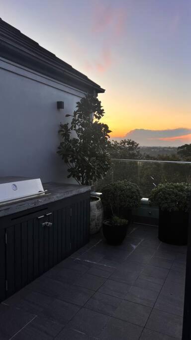 GA102 Cremorne Chic Contemporary & Convenient